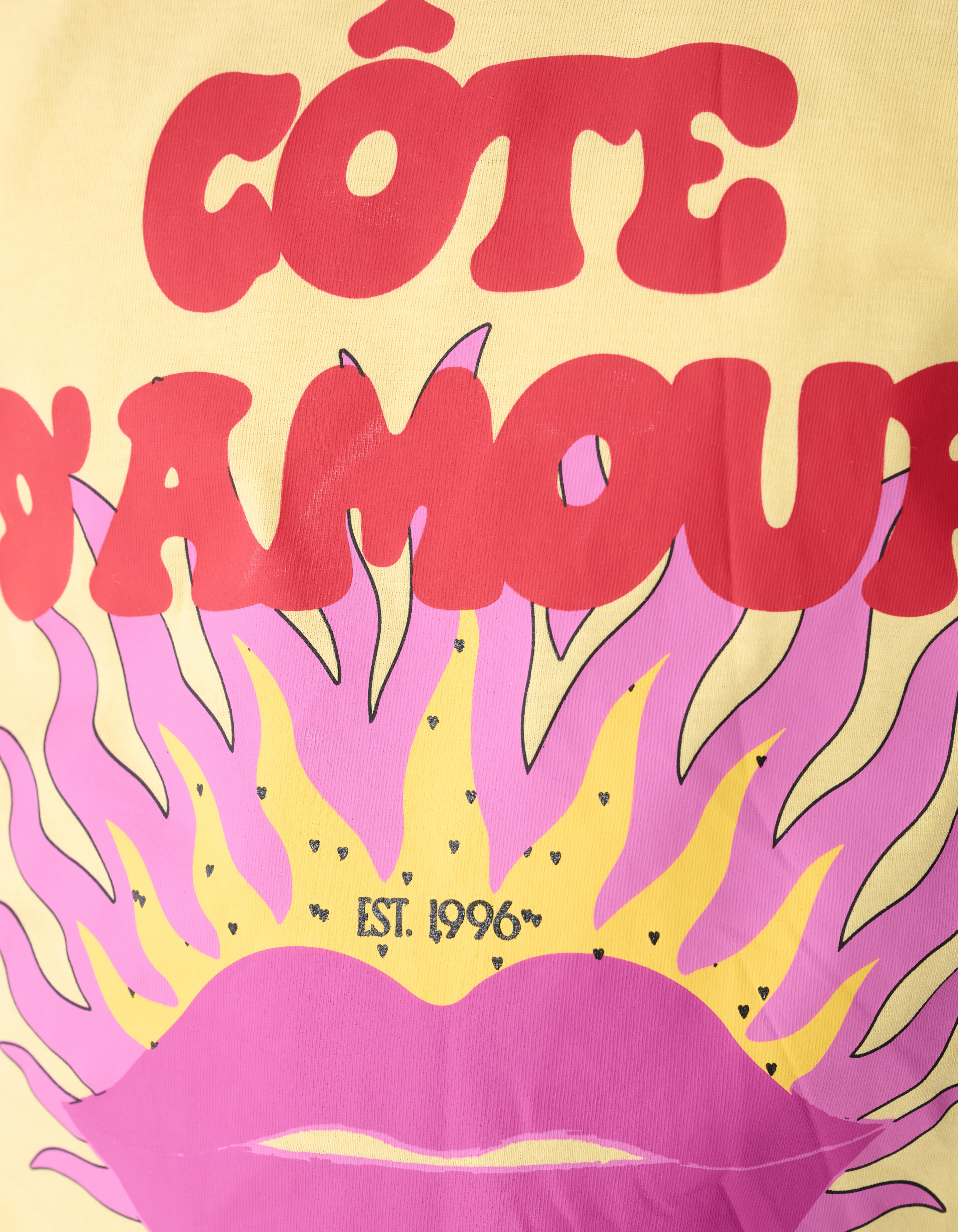 Cote D'amour Artwork T-shirt Geel SHOEBY GIRLS