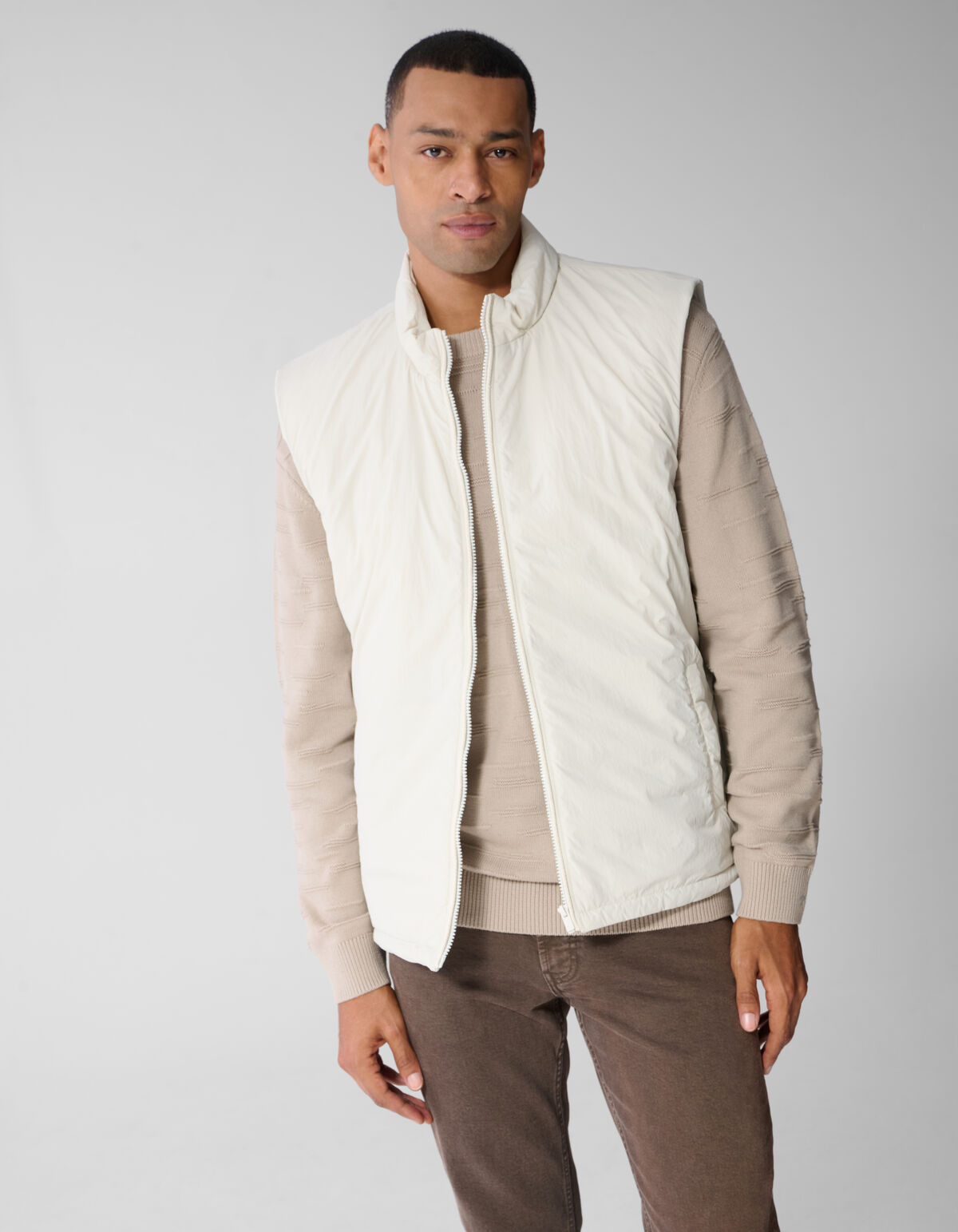 Regular Fit Logo Bodywarmer Zand SHOEBY MEN