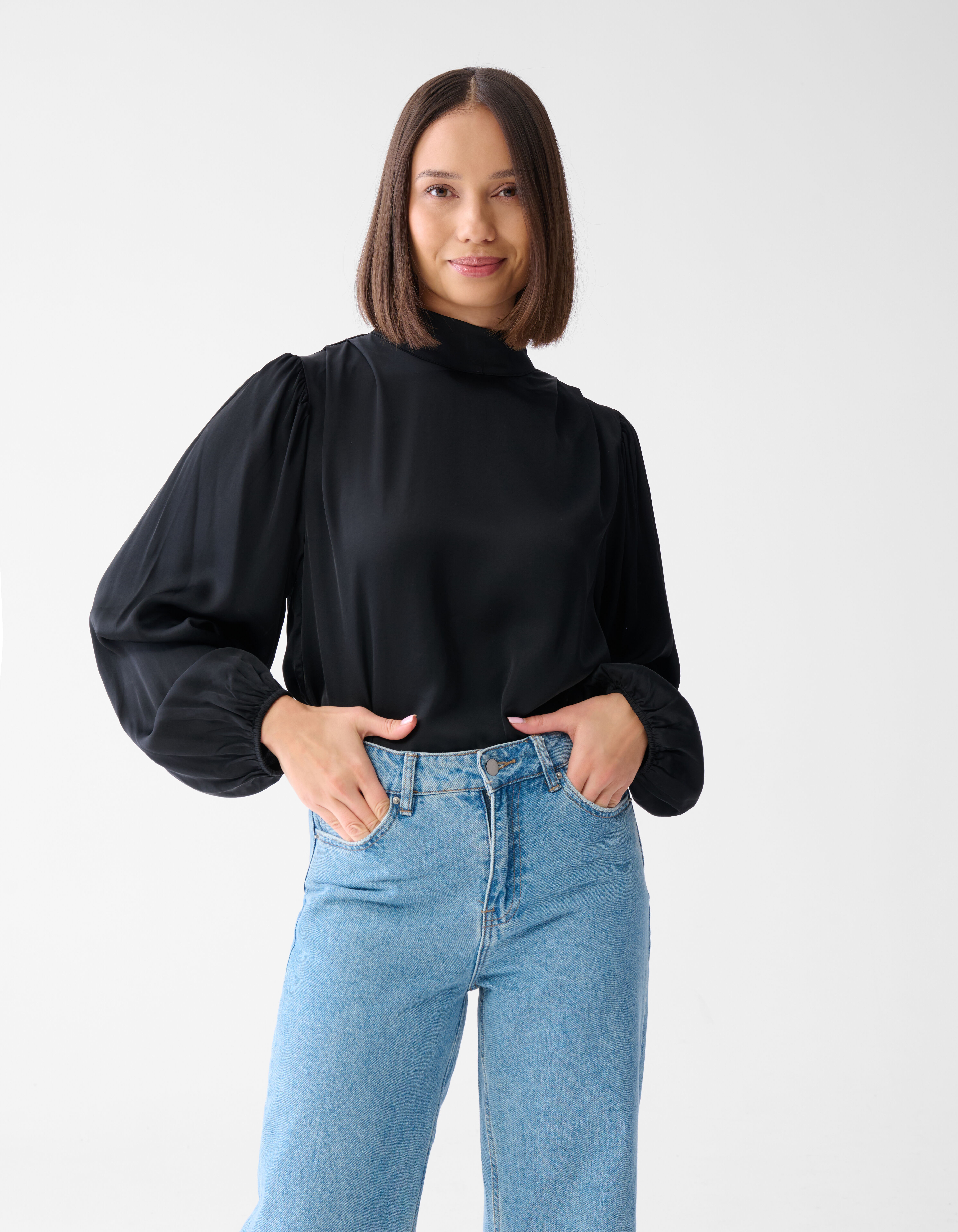 Zwarte blouses online kopen. Ontdek nu de collectie Shoeby Koop nu online Shoeby