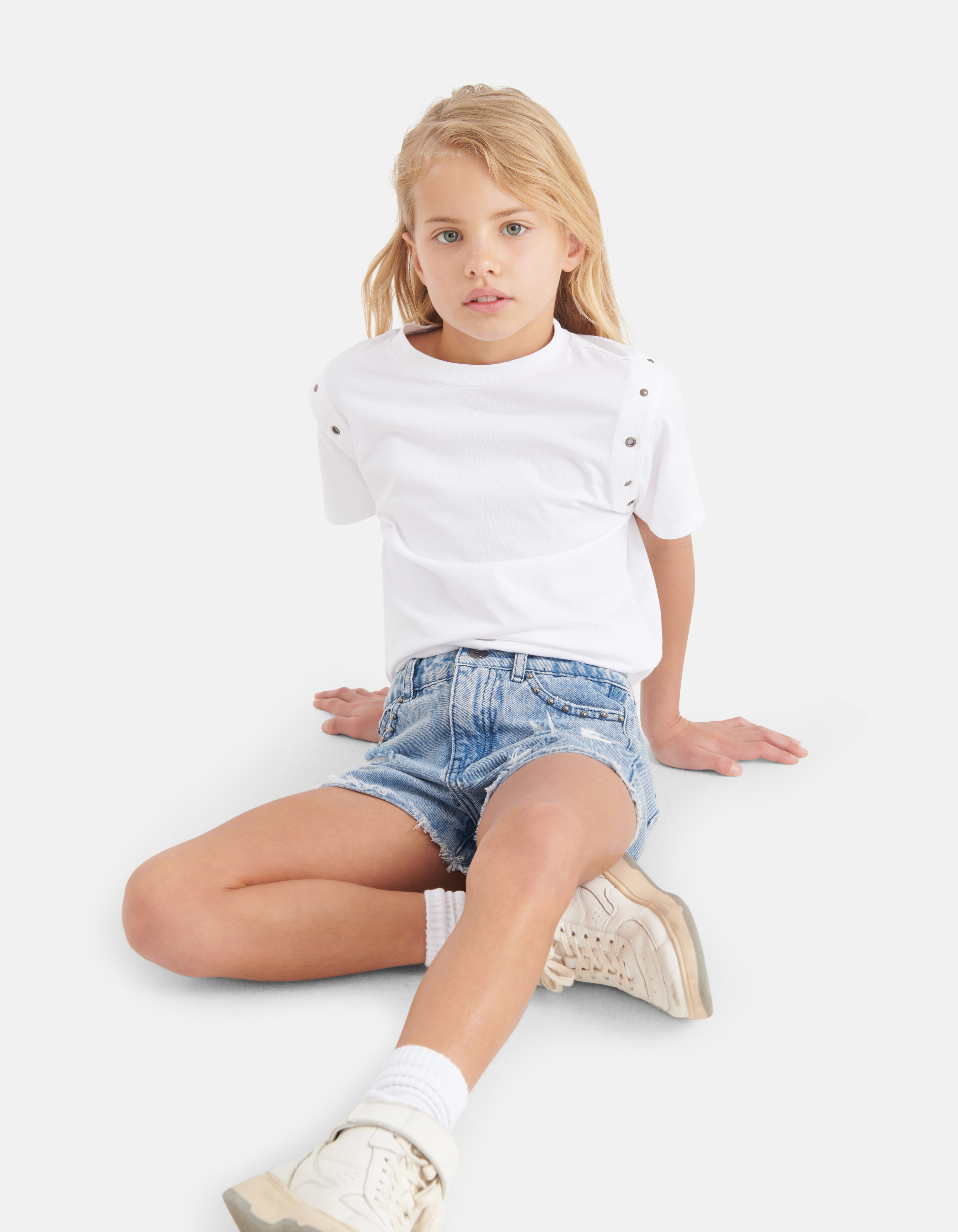 Destroyed Denim Short Blauw By Nicolette SHOEBY GIRLS