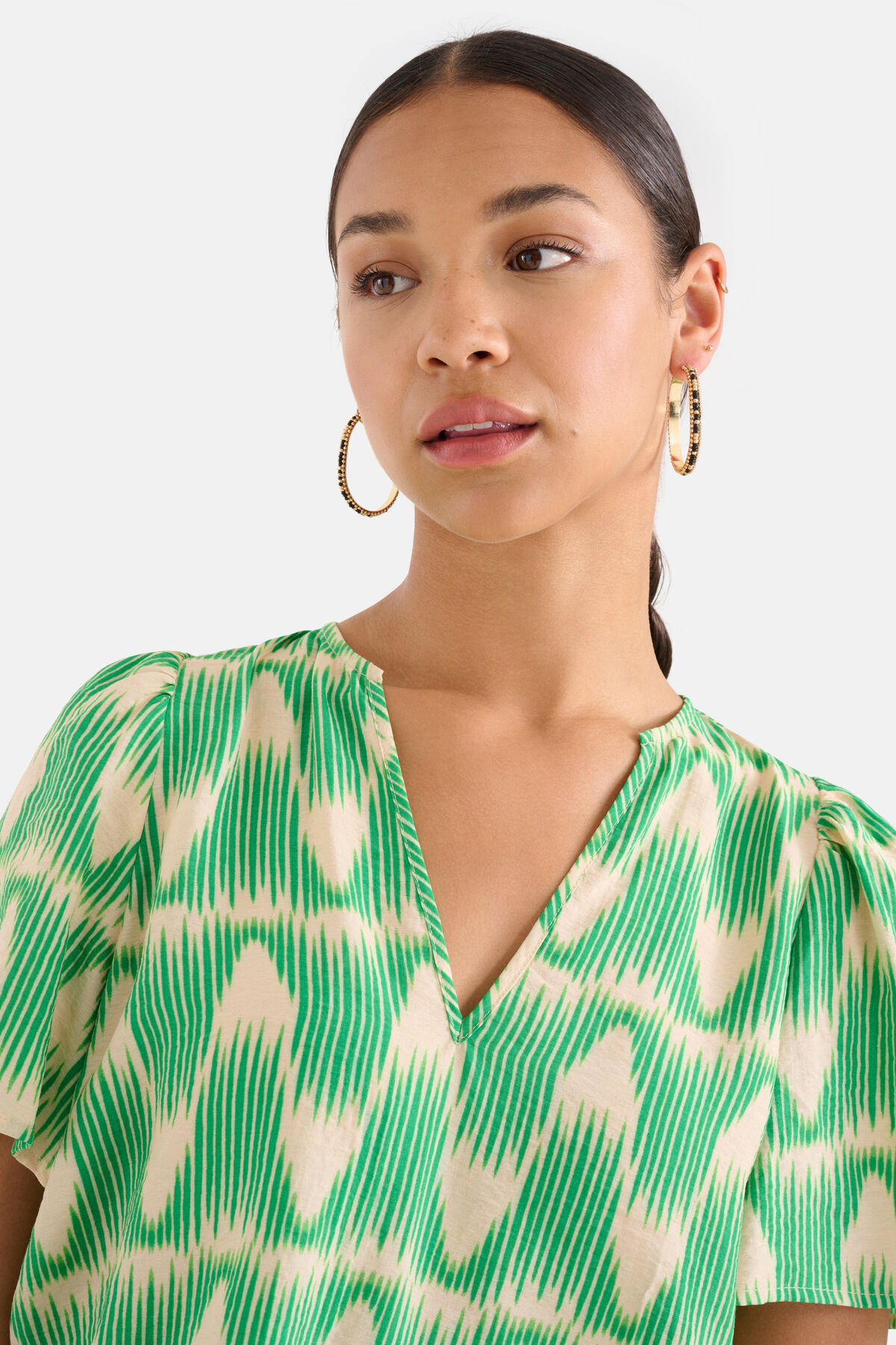 Ovale Beaded Hoops Oorbellen Zwart SHOEBY ACCESSOIRES