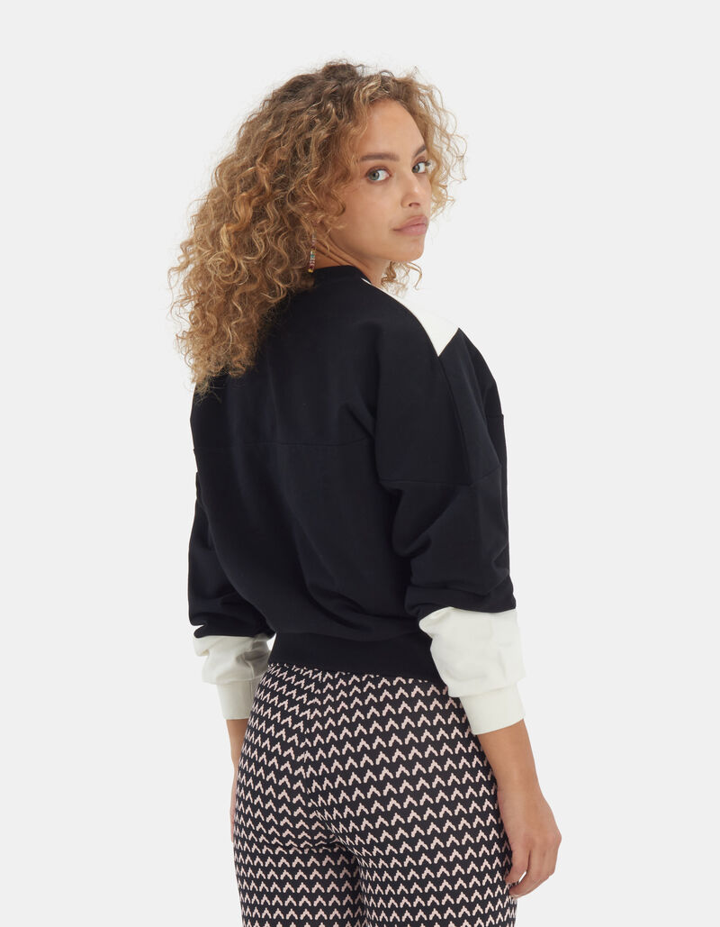 Hanna Sweater by Nicolette van Dam