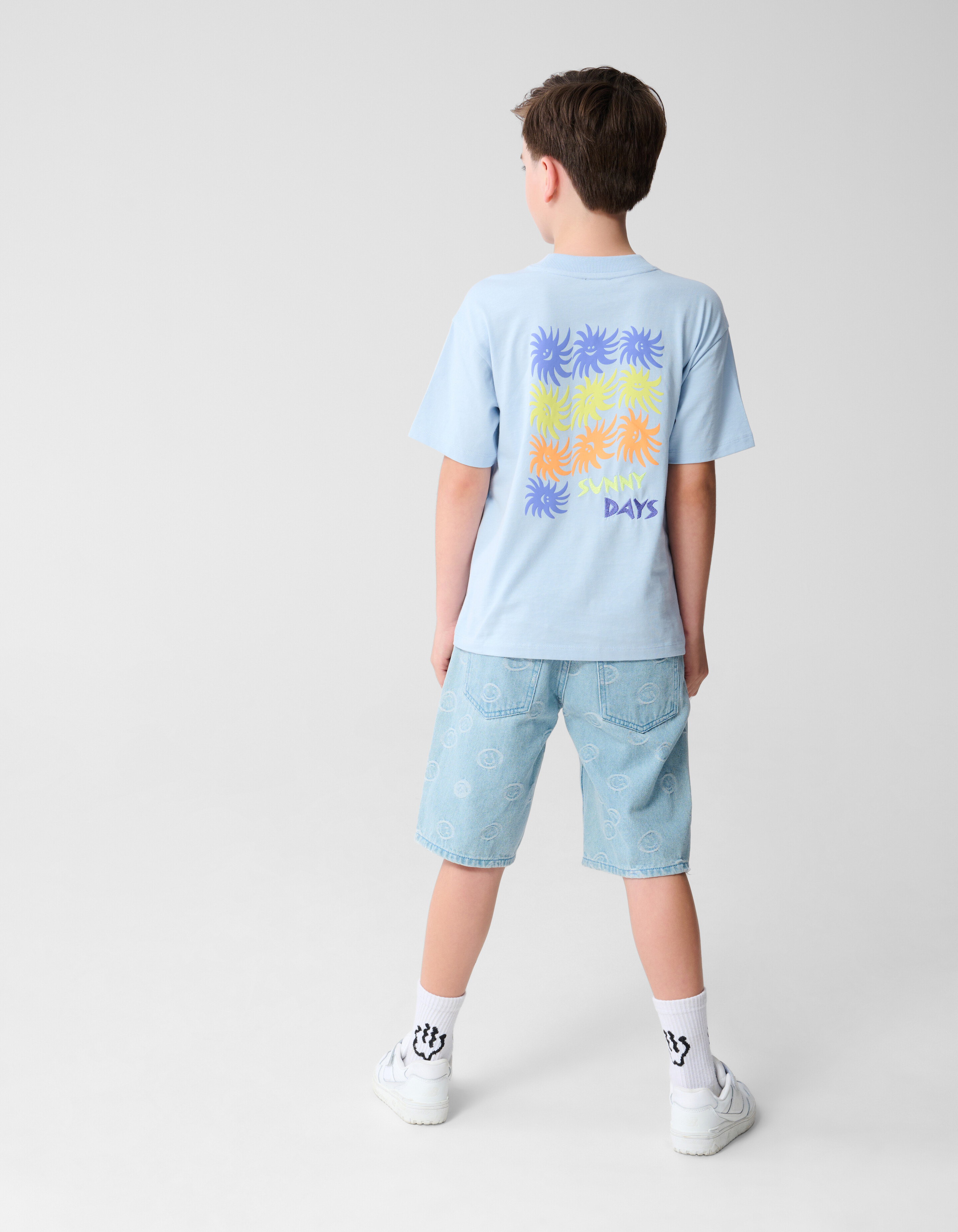Sunny Days Artwork T-shirt Lichtblauw SHOEBY BOYS