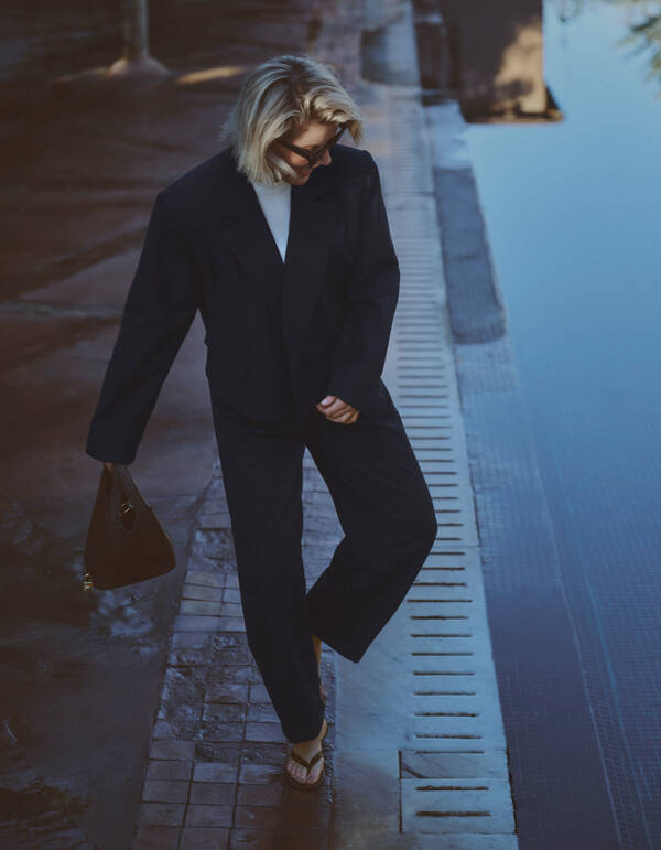 Pleated Broek Donkerblauw By Lonneke SHOEBY WOMEN