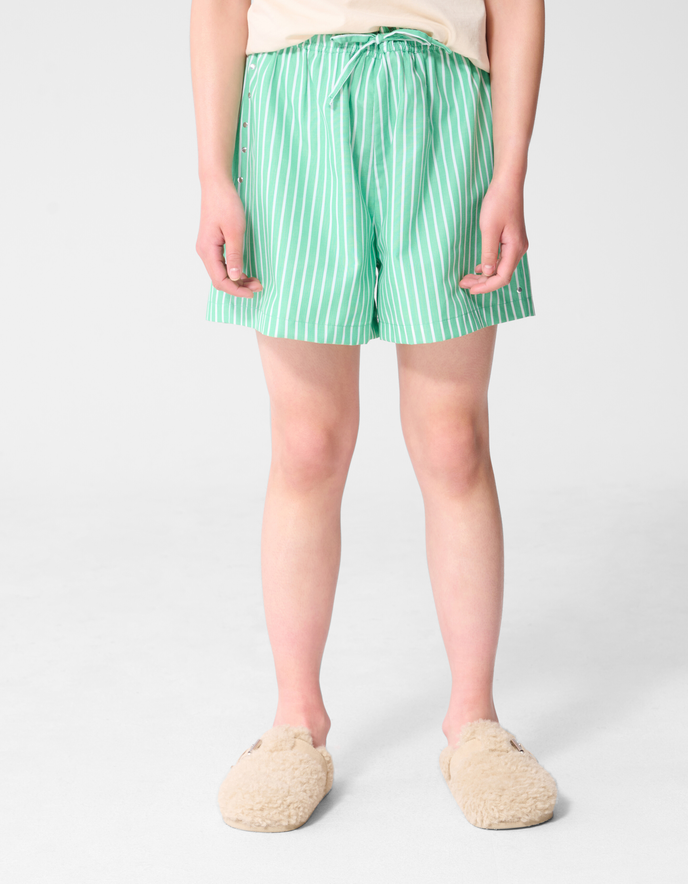 Pinstripe Studs Short Groen SHOEBY GIRLS