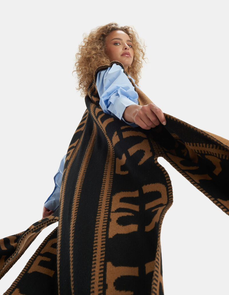 Knit Text Vest
