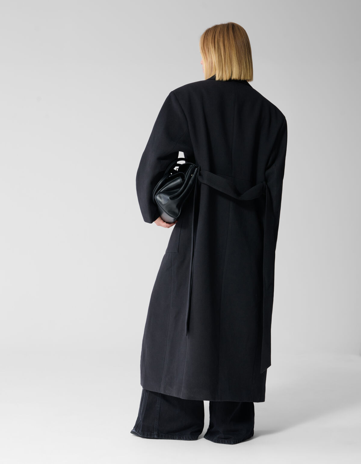 Oversized Mantel Zwart By Lonneke SHOEBY WOMEN