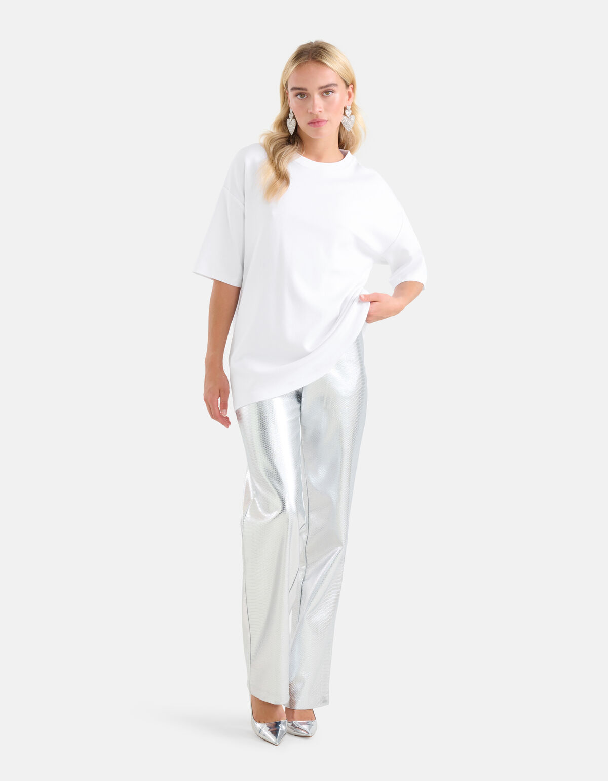 Oversized T-shirt Wit By Monica SHOEBY WOMEN