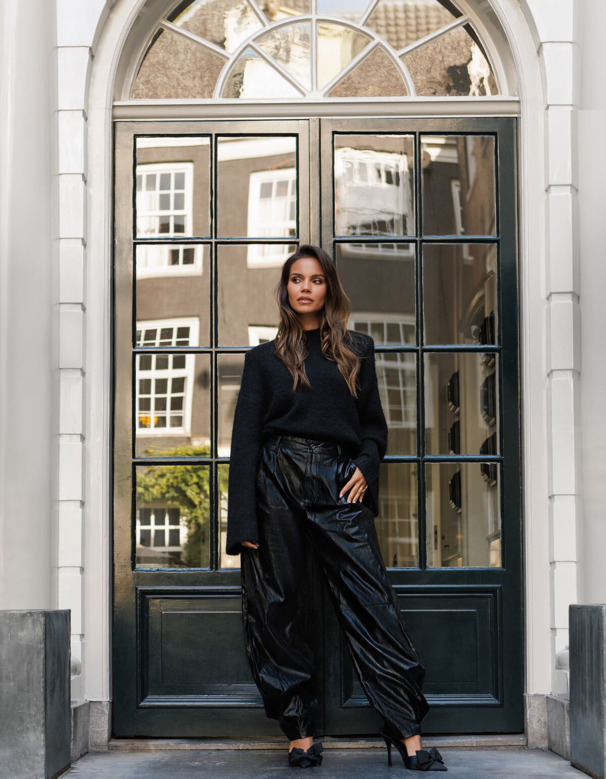 Vegan Leren Barrel Fit Broek Zwart By Monica SHOEBY WOMEN