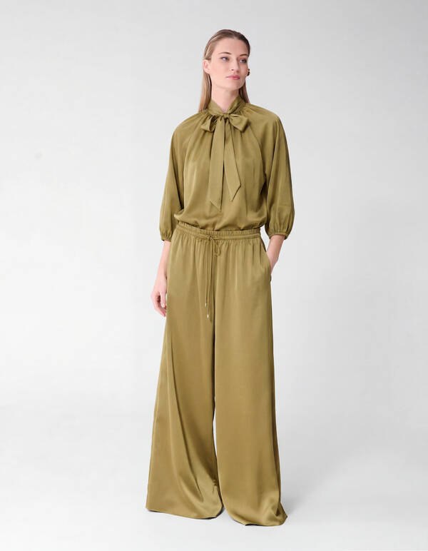 Satijnen Strik Blouse Groen By Fred SHOEBY WOMEN