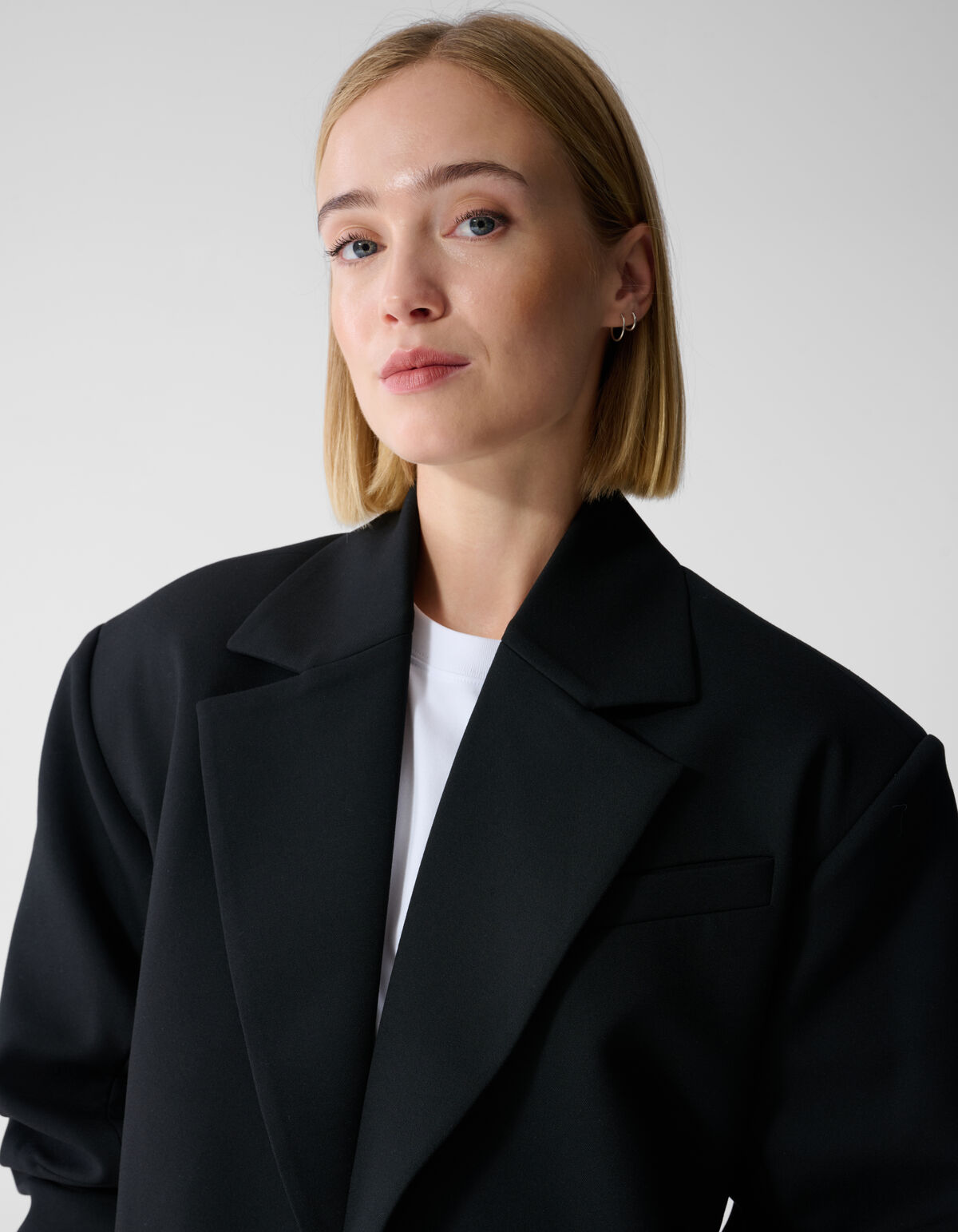 Oversized Shoulder Blazer Zwart By Lonneke SHOEBY WOMEN