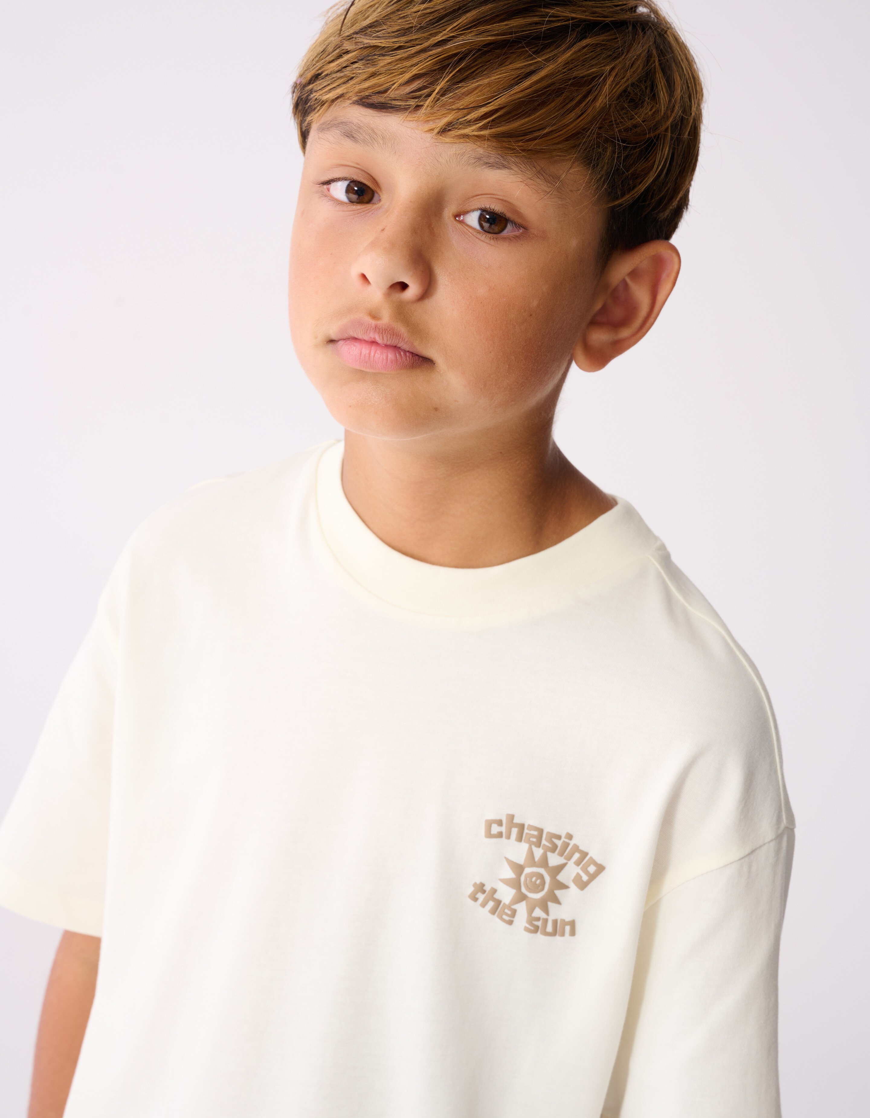 Chasing Artwork T-shirt Gebroken Wit SHOEBY BOYS