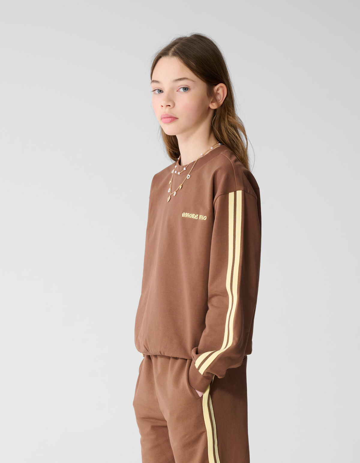 Sporty Amore Sweater Donkerbruin SHOEBY GIRLS