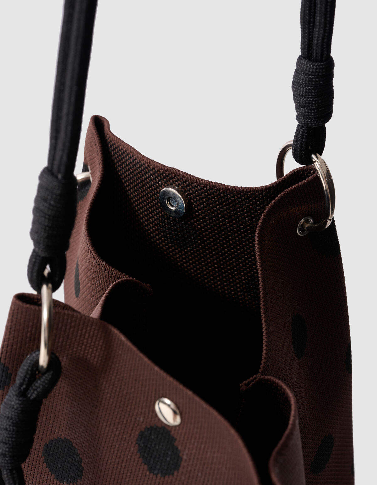 Gebreide Tas Met Cijfer En Stippen Bruin SHOEBY ACCESSOIRES
