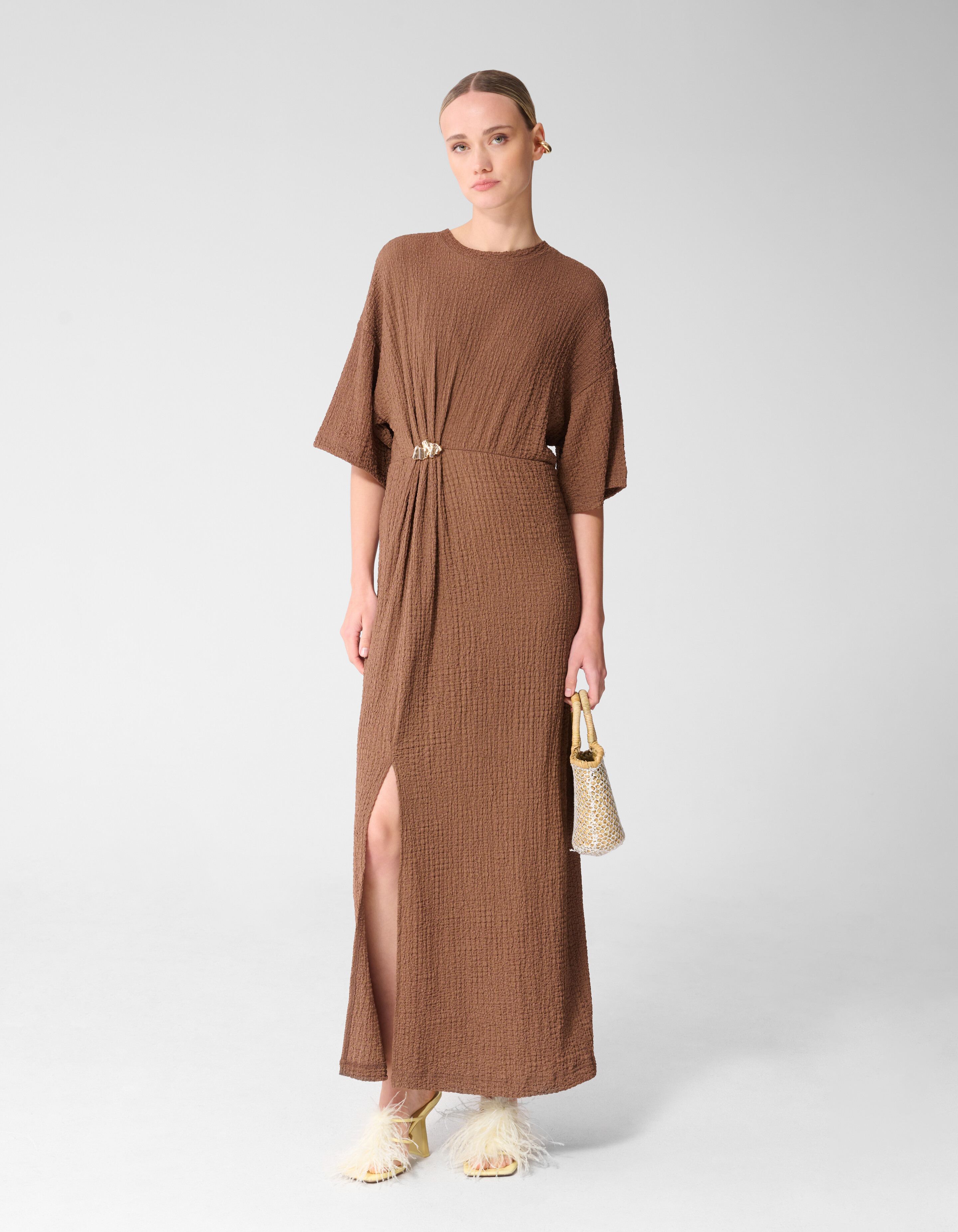 Organic Crinkle Maxi Jurk Bruin SHOEBY WOMEN