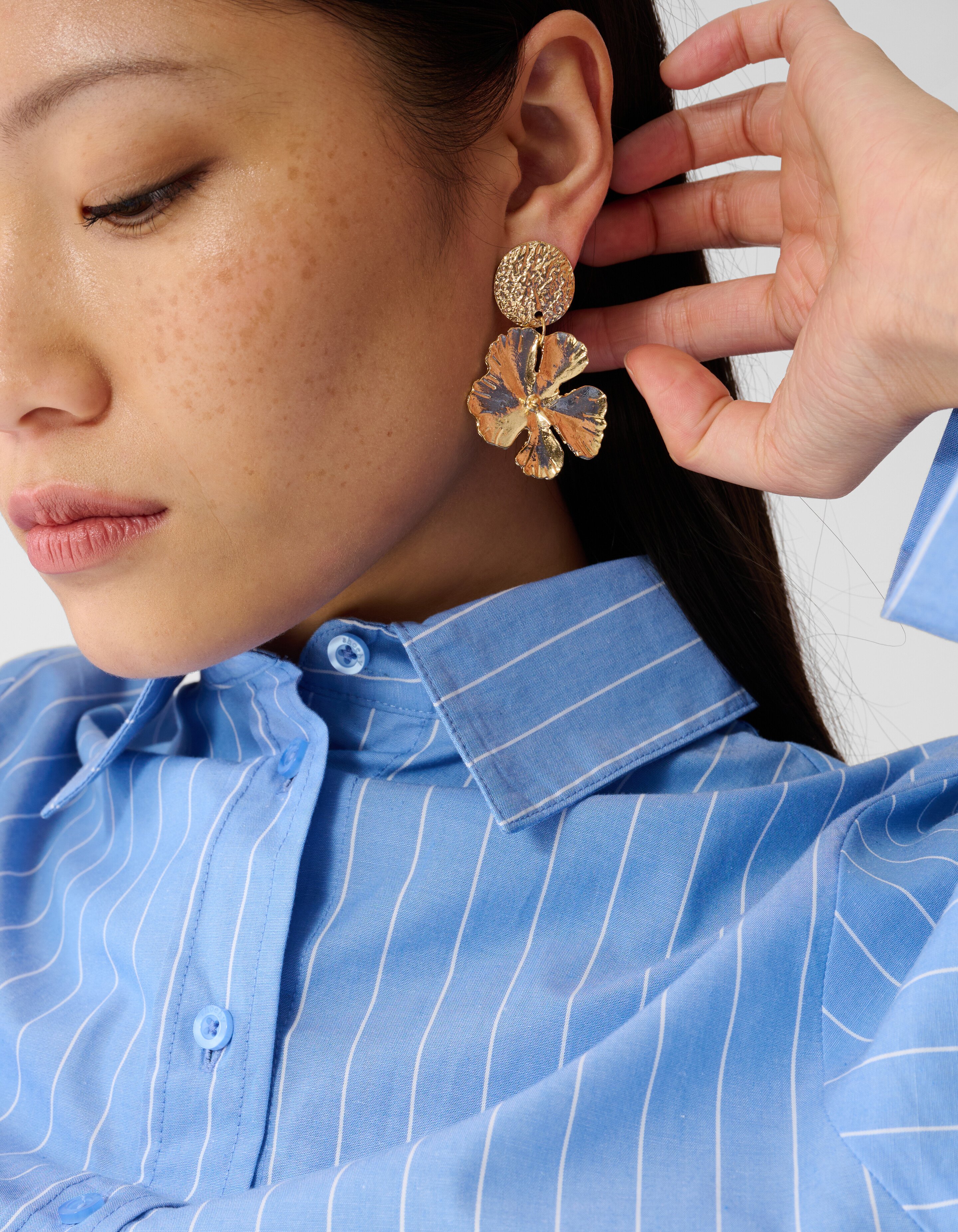 Hammerd Blad Oorbellen Goud SHOEBY ACCESSOIRES