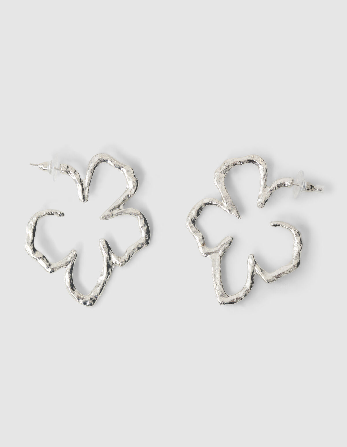 Flat Hammerd Flower Oorbellen Zilver SHOEBY ACCESSOIRES