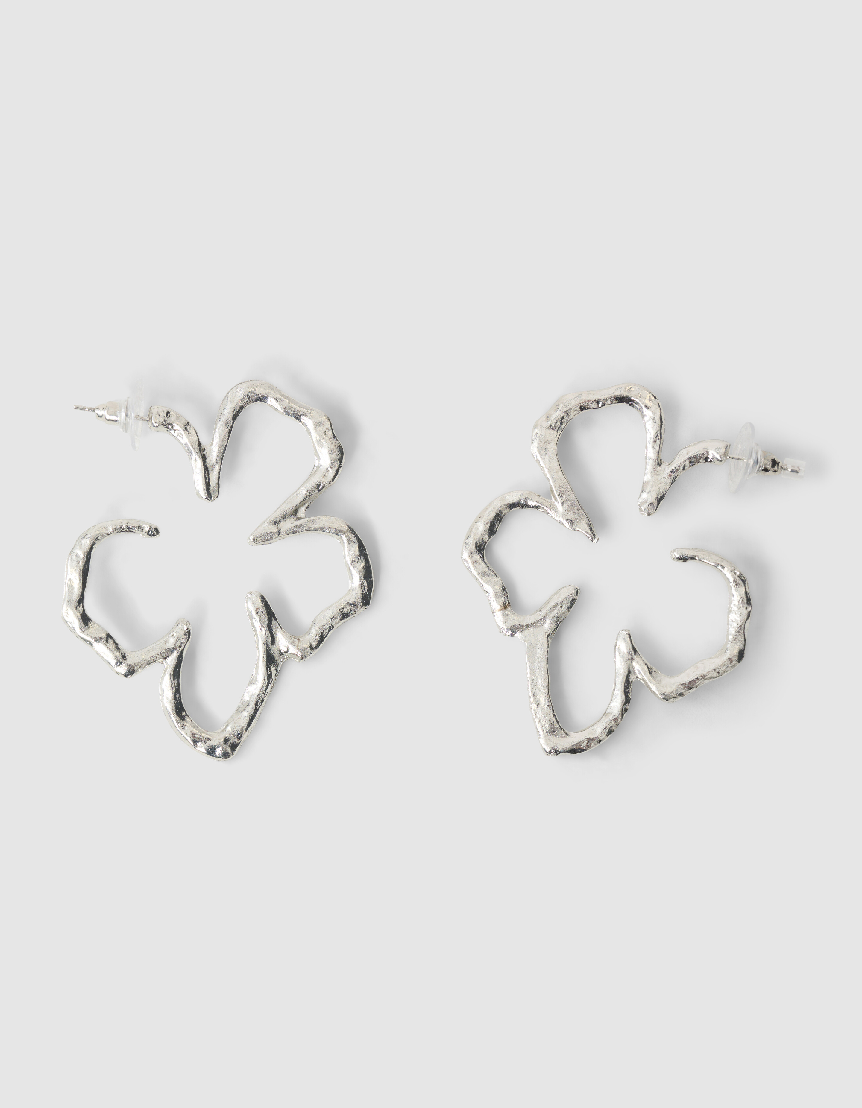 Flat Hammerd Flower Oorbellen Zilver SHOEBY ACCESSOIRES