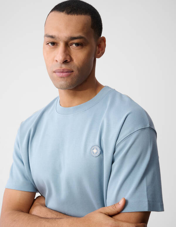 Structuur Badge T-shirt Lichtblauw SHOEBY MEN