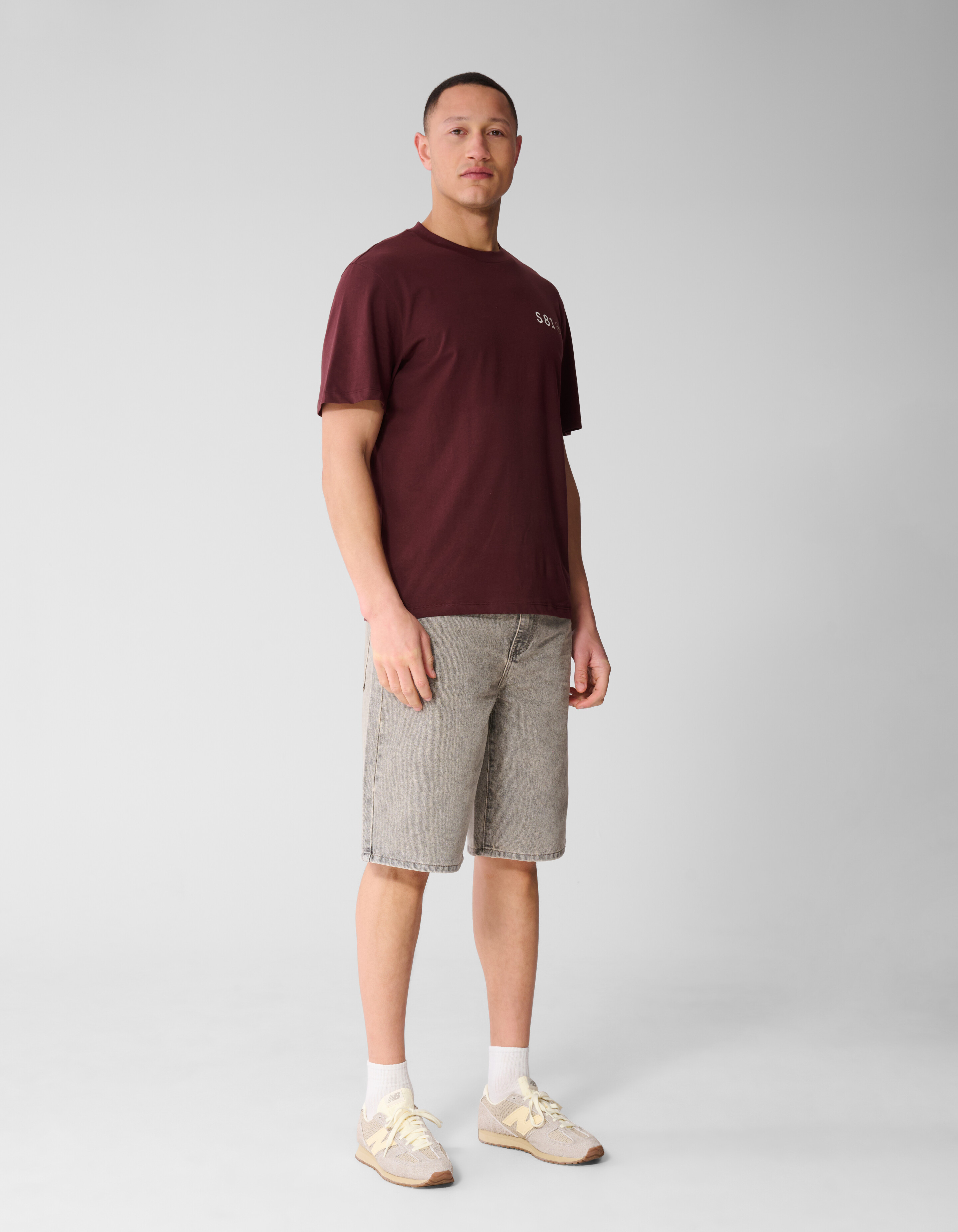 Gradient Logo Artwork T-shirt Donkerrood SHOEBY MEN