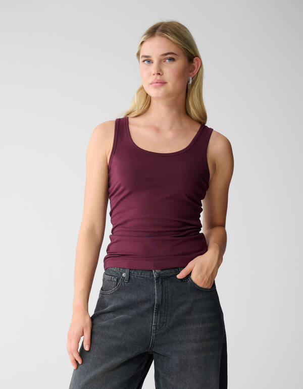 Basis Tanktop Donkerrood SHOEBY WOMEN