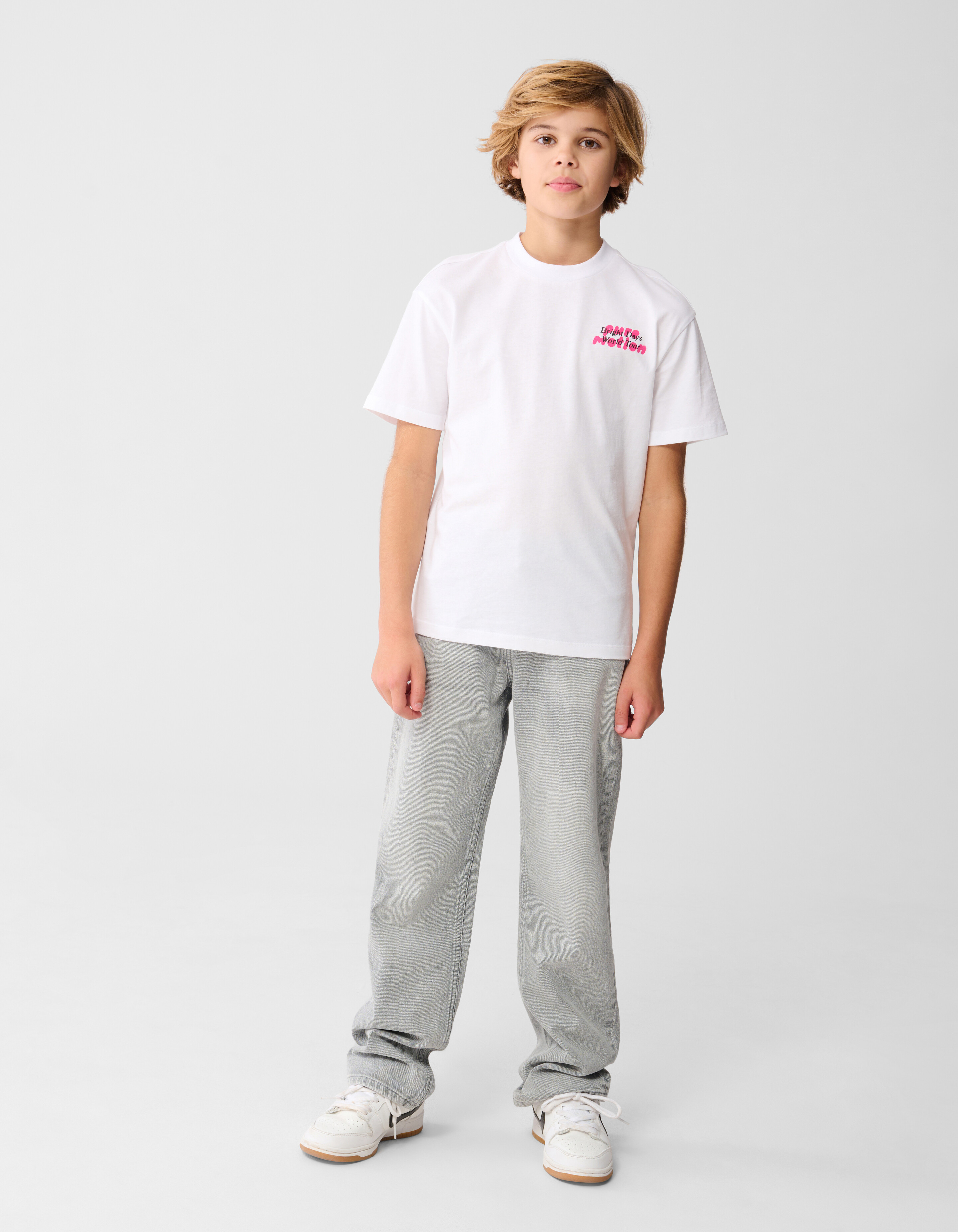 Tour Artwork T-shirt Wit SHOEBY BOYS