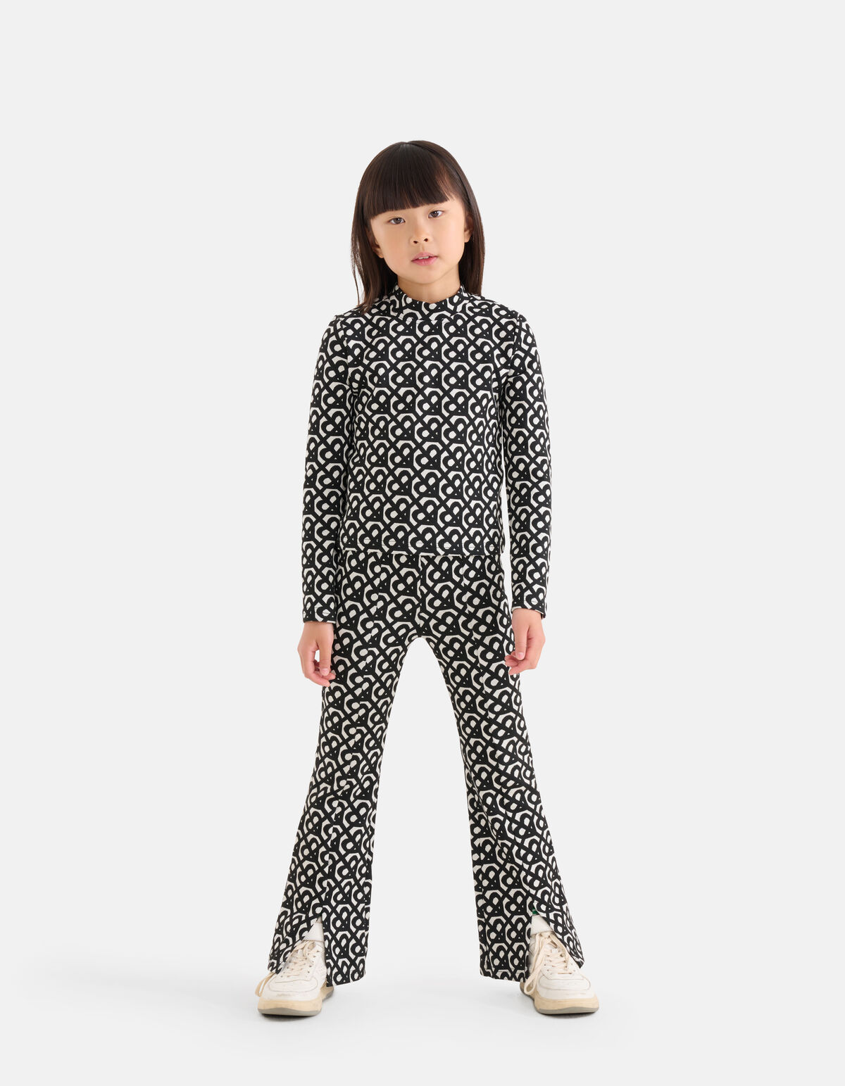 Monogram Top Zwart SHOEBY GIRLS