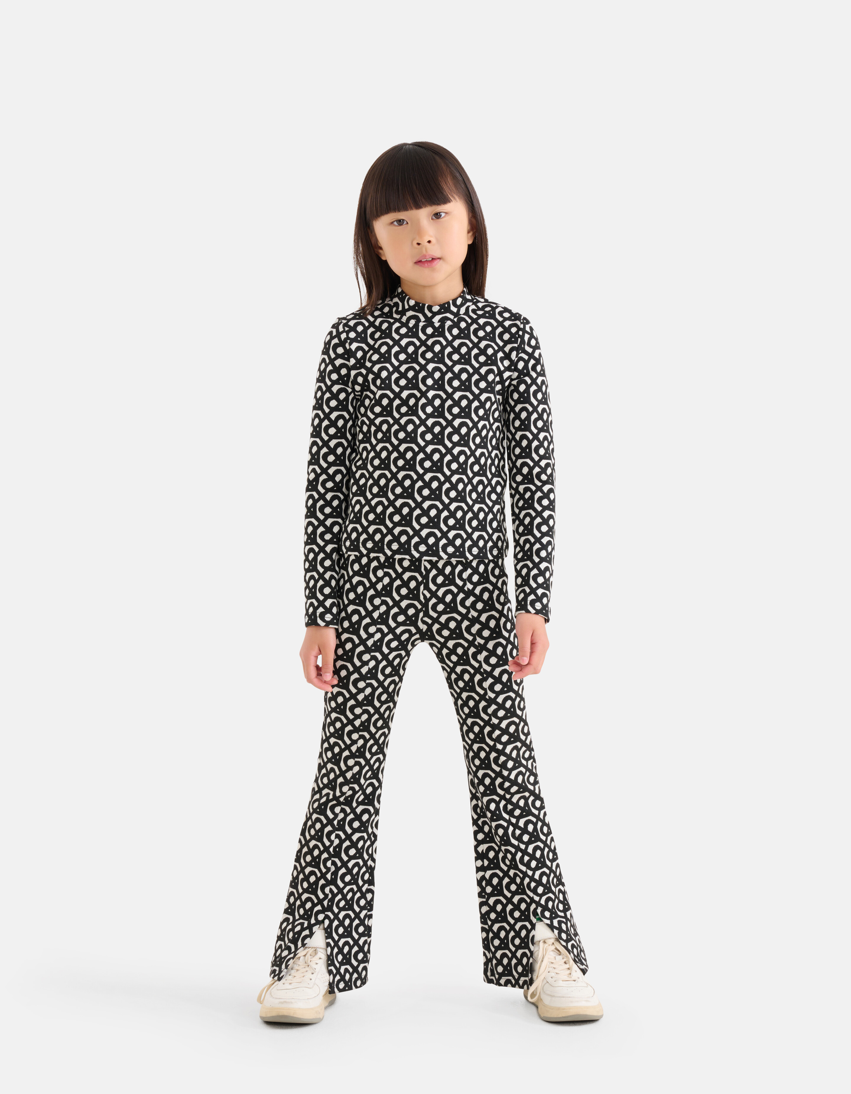 Monogram Top Zwart SHOEBY GIRLS