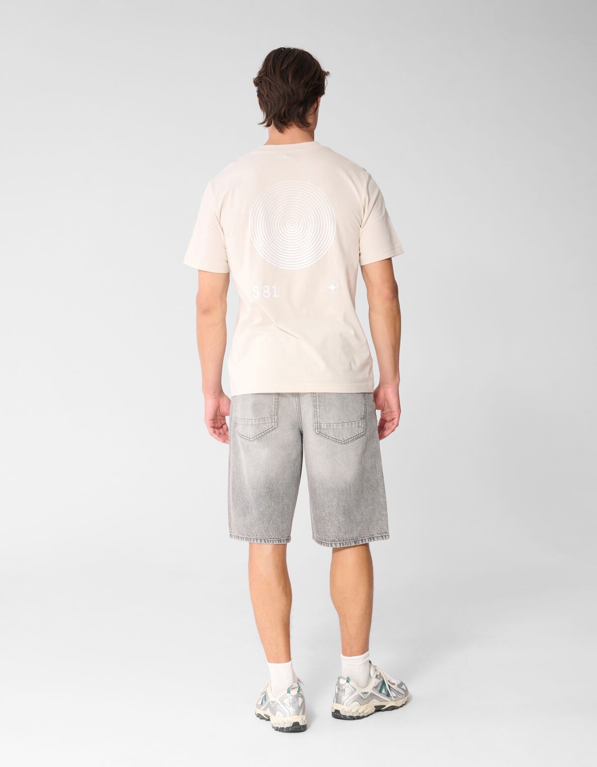Logo Circle Artwork T-shirt Zand SHOEBY MEN
