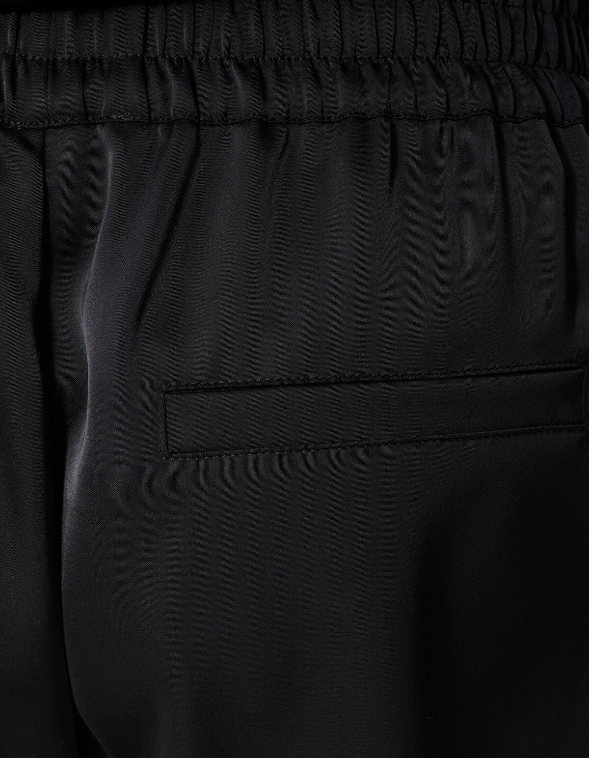 Satijnen Short Zwart By Monica SHOEBY WOMEN