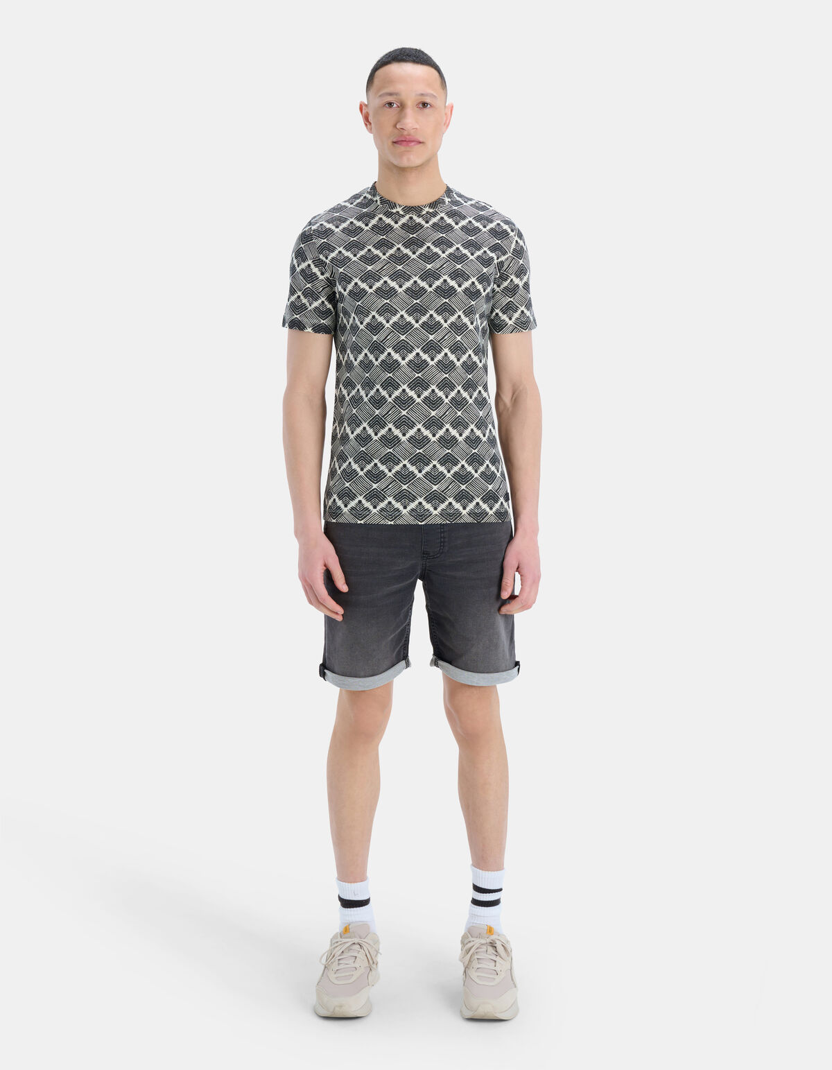 Drawstring Jog Short REFILL