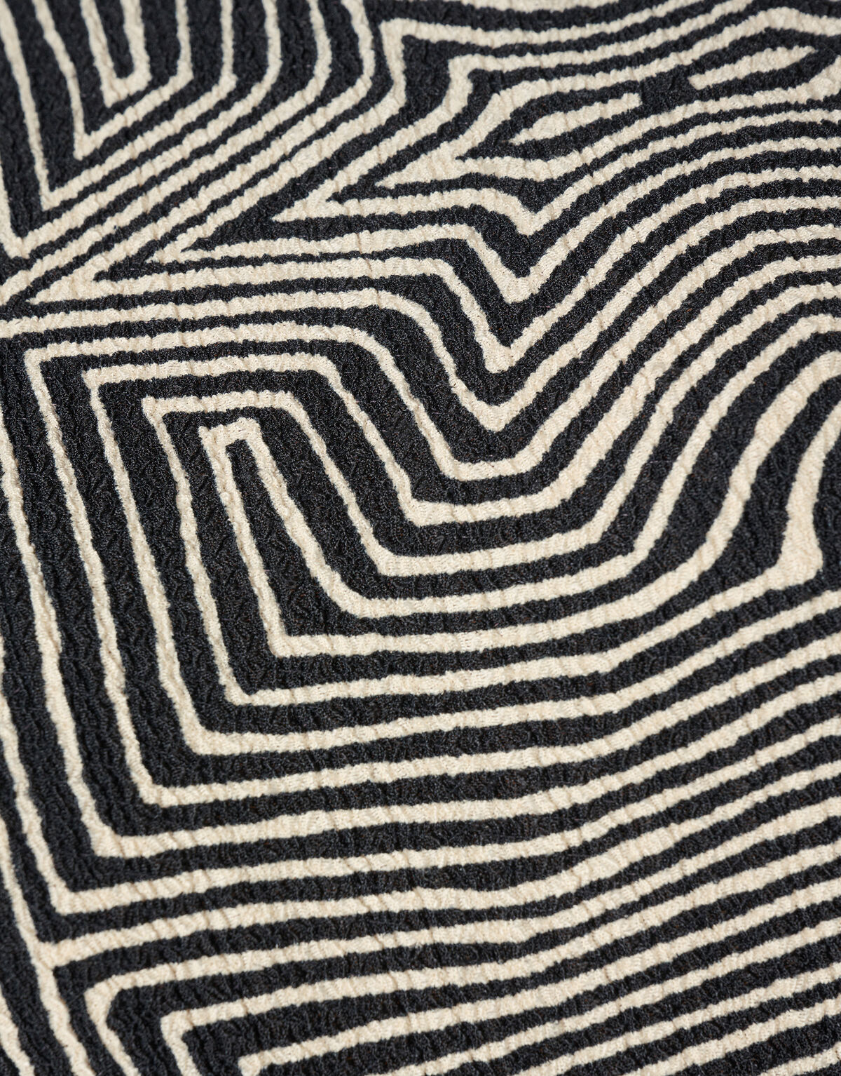 Crinkle Ruffle Top Gebroken Wit/Zwart SHOEBY WOMEN