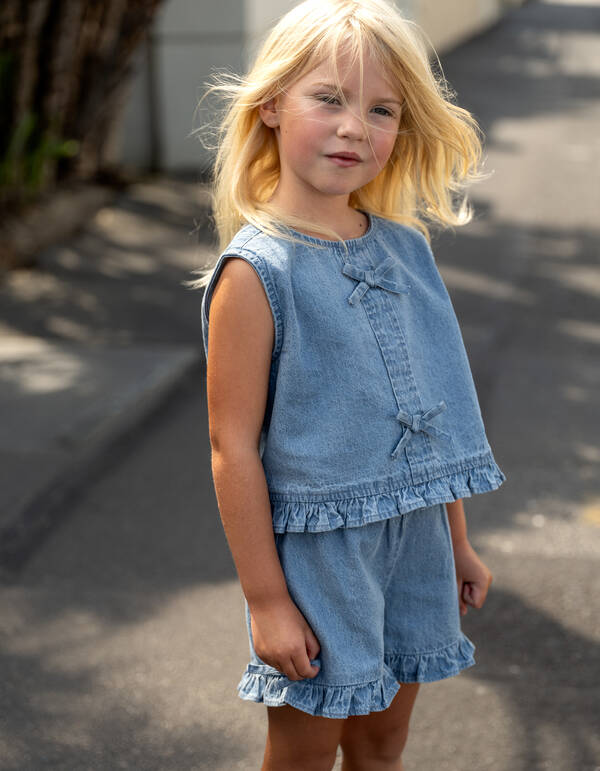 Cropped Ruffle Blouse Blauw SHOEBY GIRLS