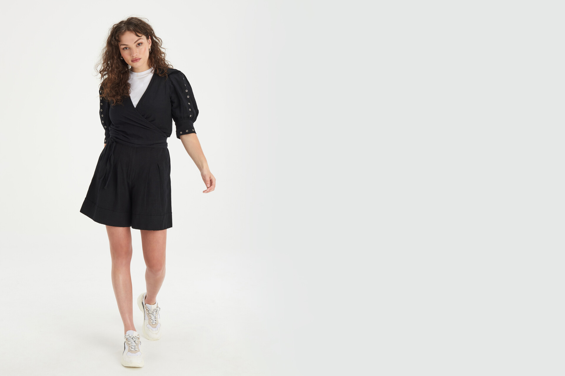Cara Short Eksept