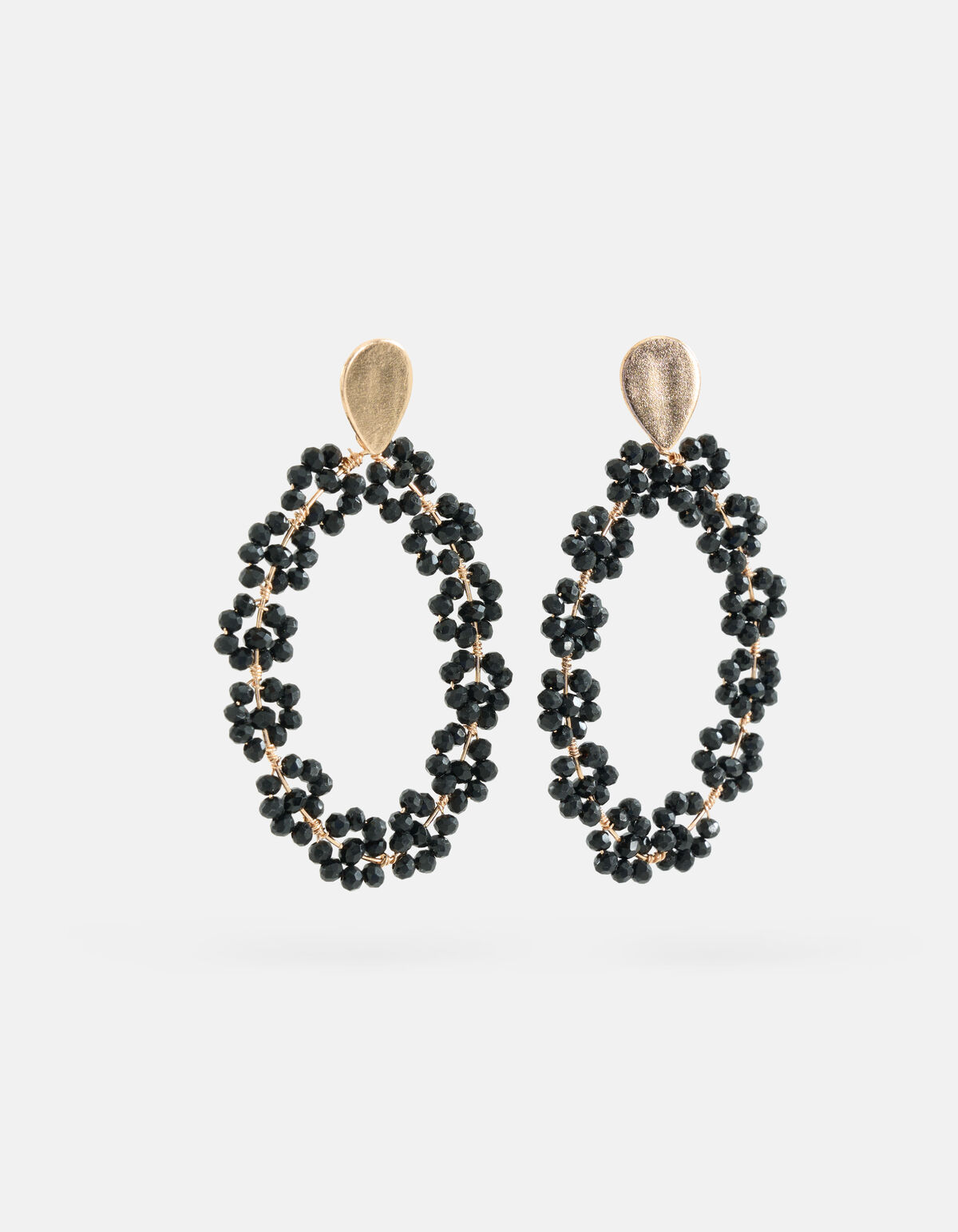 Ovale Beaded Oorbellen Zwart SHOEBY ACCESSOIRES