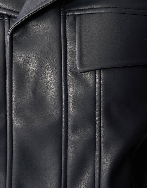 Oversized Vegan Leren Jack Zwart By Fred SHOEBY WOMEN