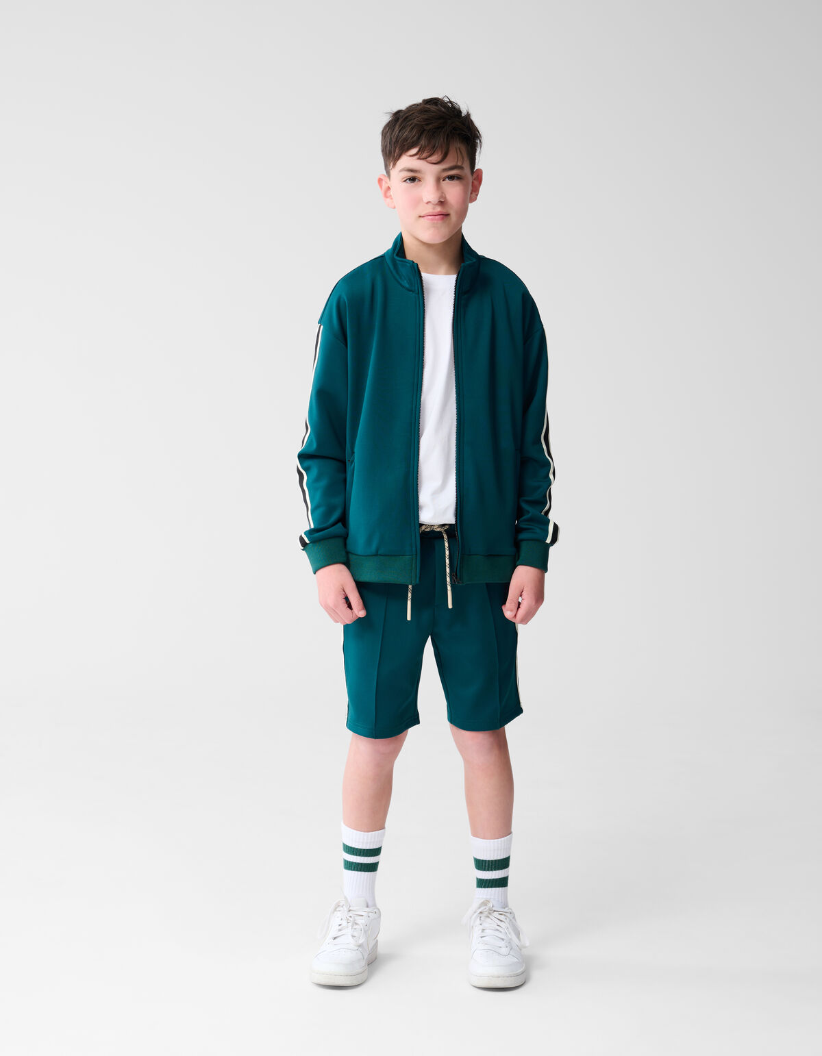 Sporty Short Donkergroen SHOEBY BOYS