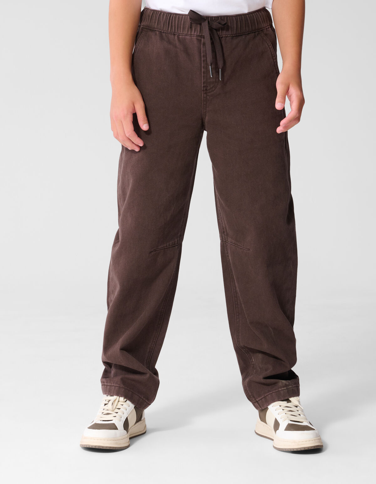 Twill Barrel Fit Broek Donkerbruin SHOEBY BOYS