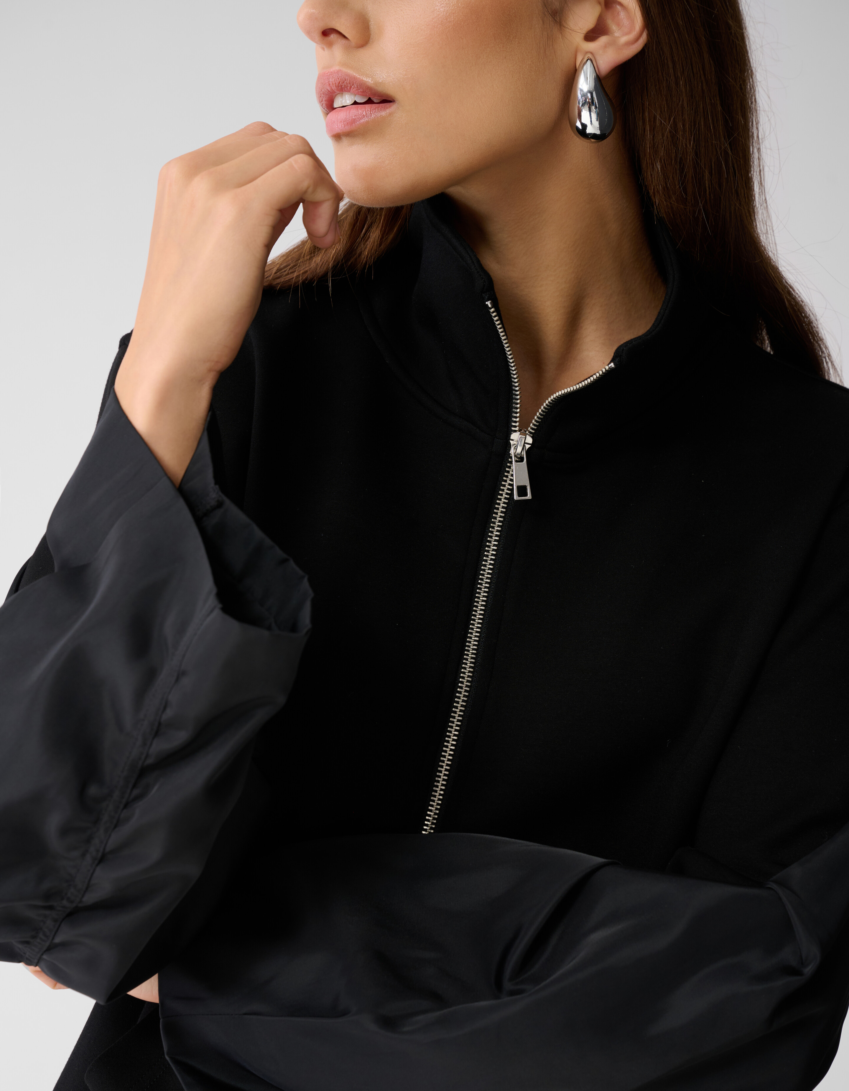 Bomber Sleeve Vest Zwart By Mieke SHOEBY WOMEN