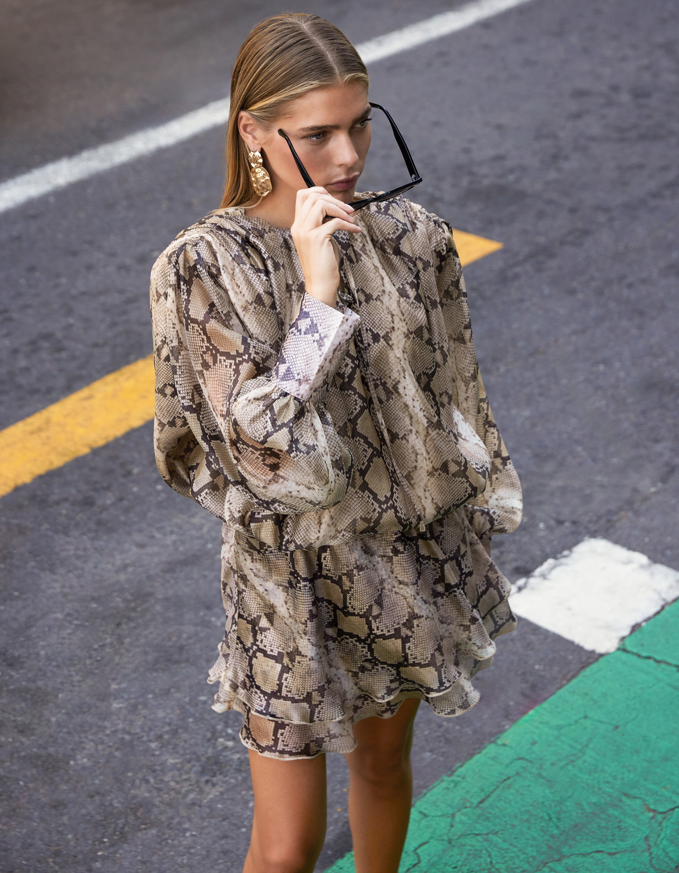 Snake Ruffle Mini Jurk Lichtbruin SHOEBY WOMEN