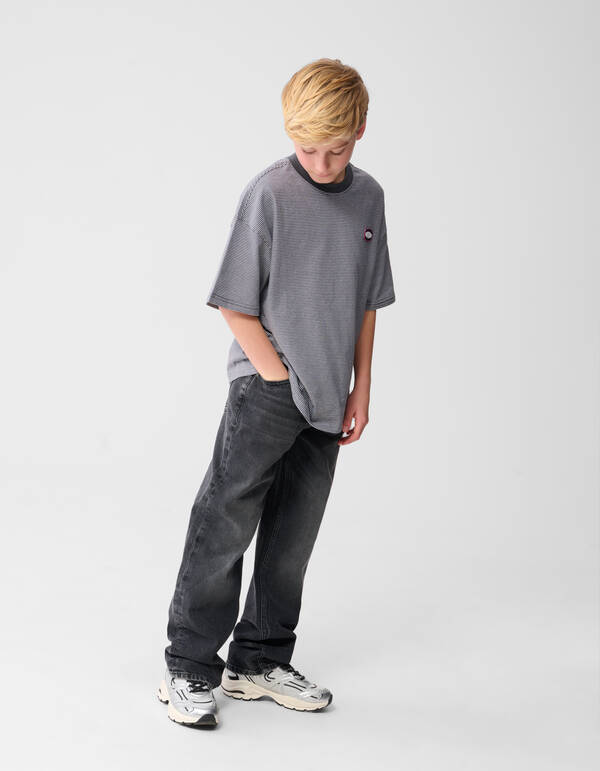 Stripe Artwork T-Shirt Zwart/Wit SHOEBY BOYS