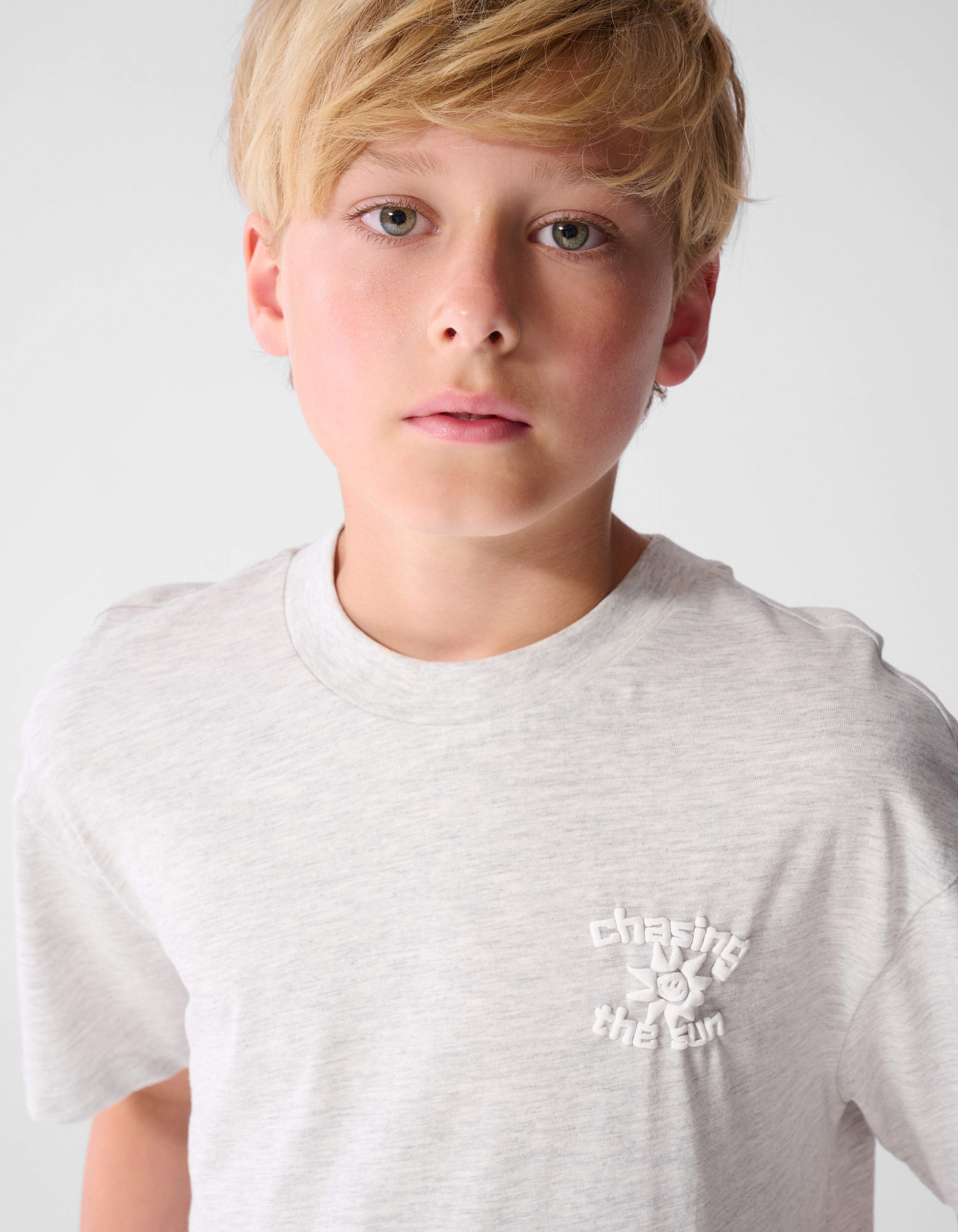 Chasing Artwork T-shirt Lichtgrijs SHOEBY BOYS