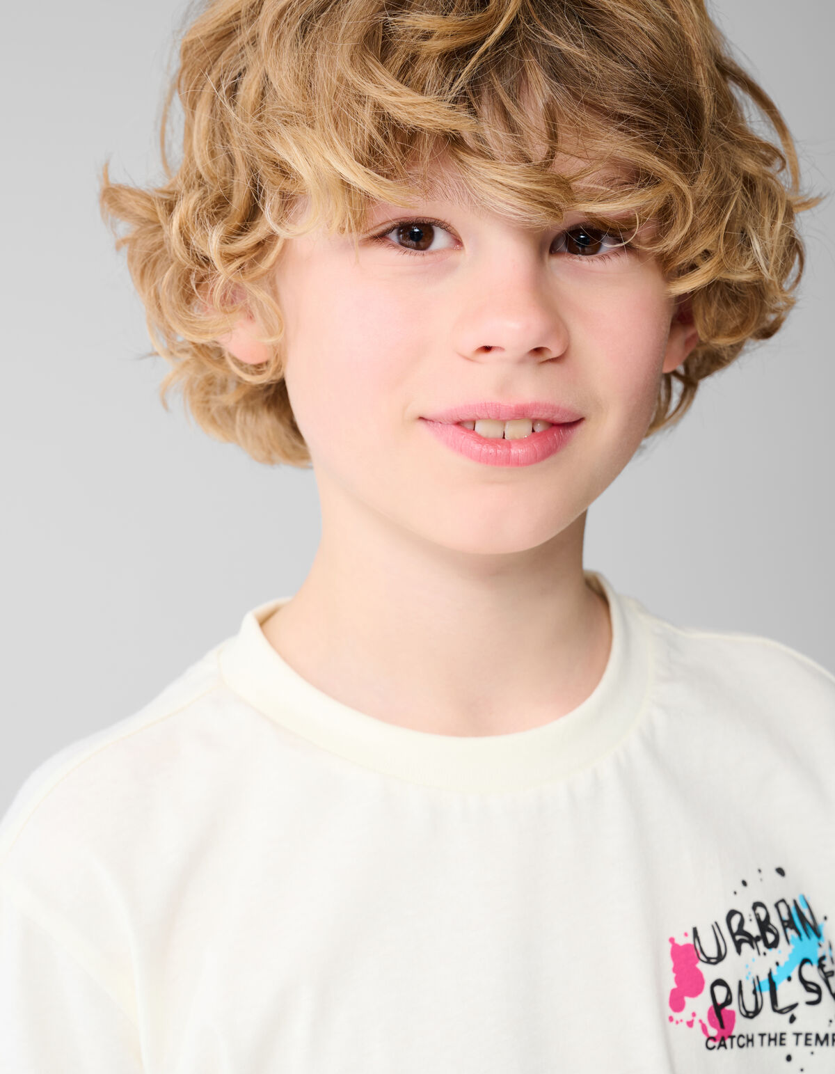 Urban Artwork T-shirt Gebroken Wit SHOEBY BOYS