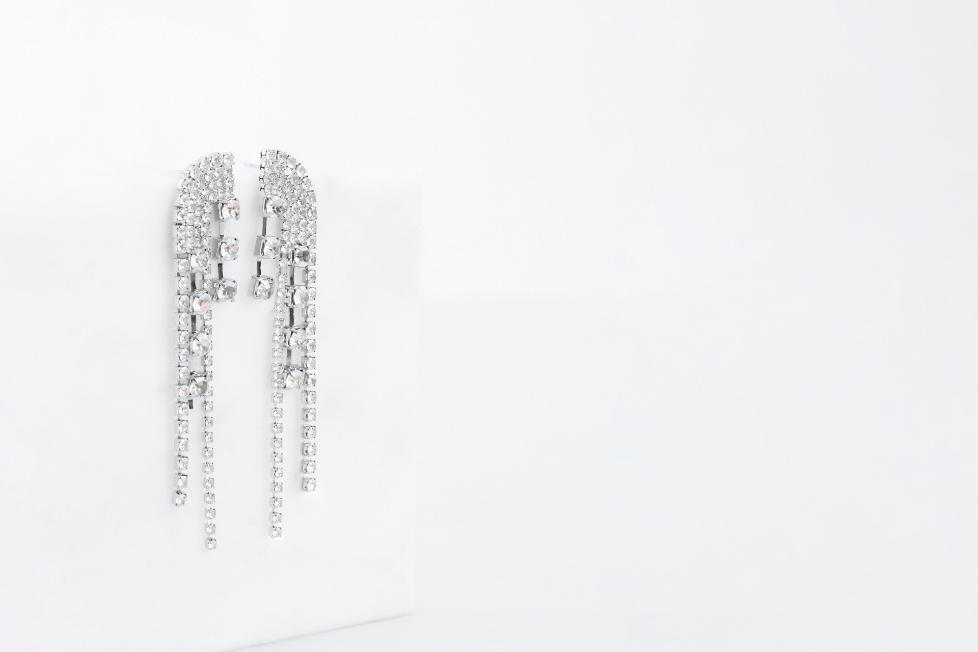 Long Strass Zilveren Oorbellen ACCESSOIRES SHOEBY