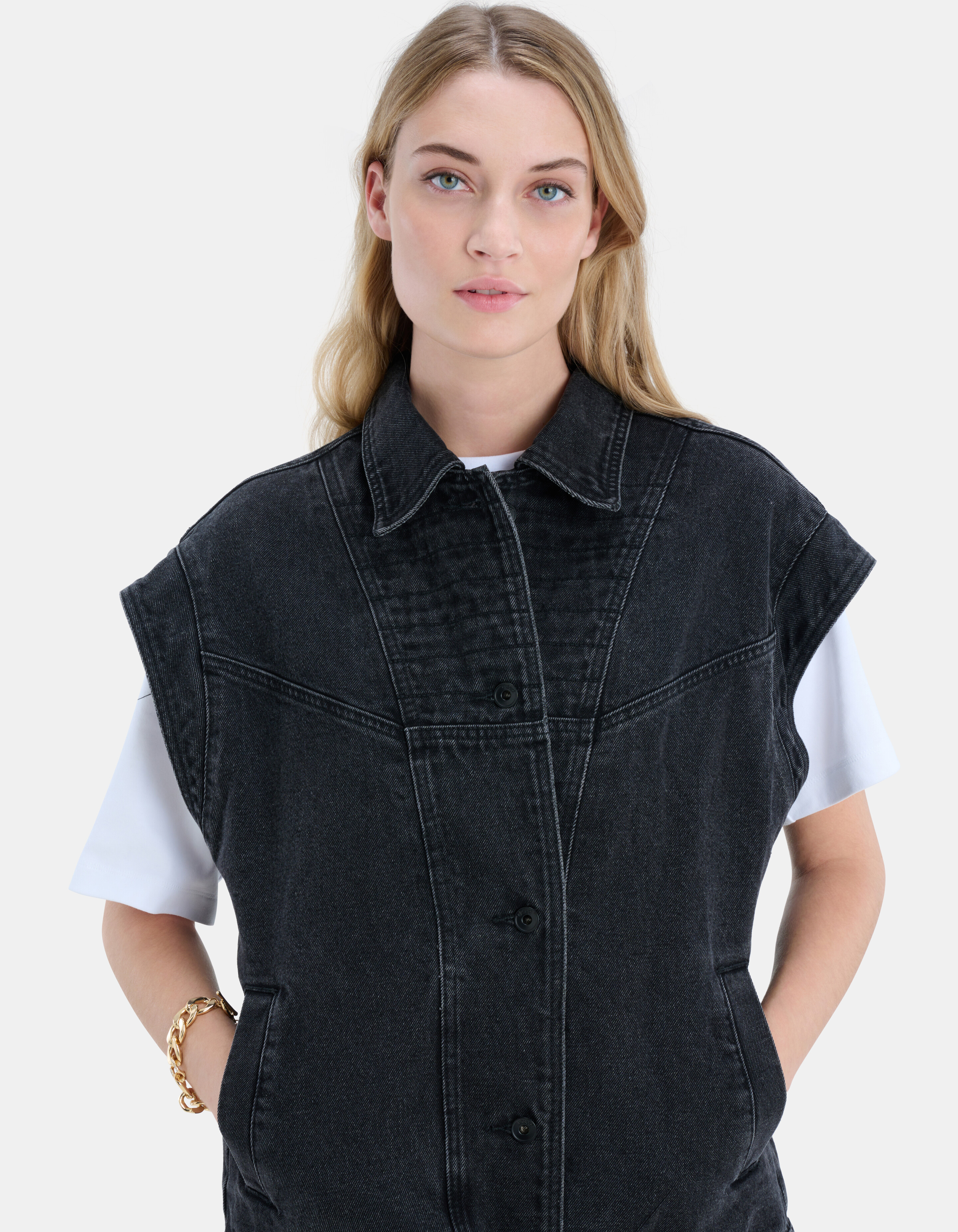 Sleeveless Jack EKSEPT