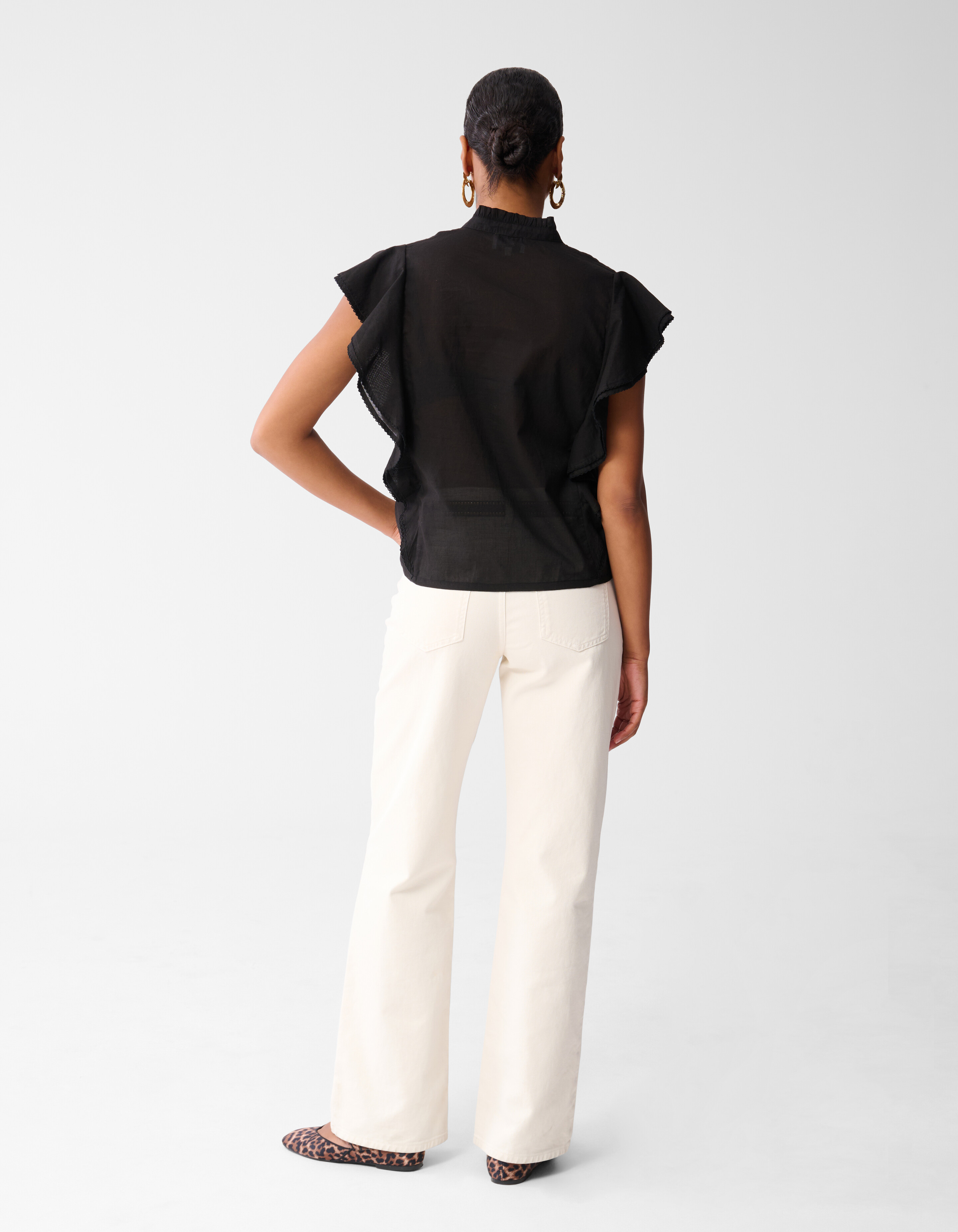Pintuck Ruffle Top Zwart SHOEBY WOMEN