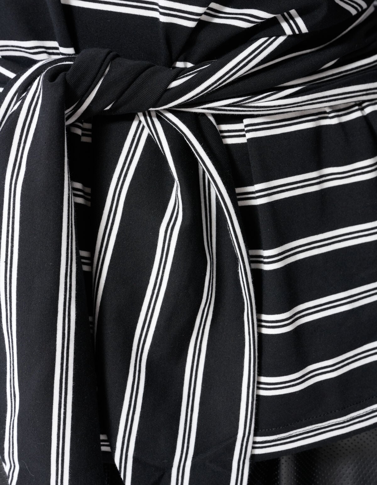 Scarf Striped T-shirt Zwart/Wit SHOEBY WOMEN