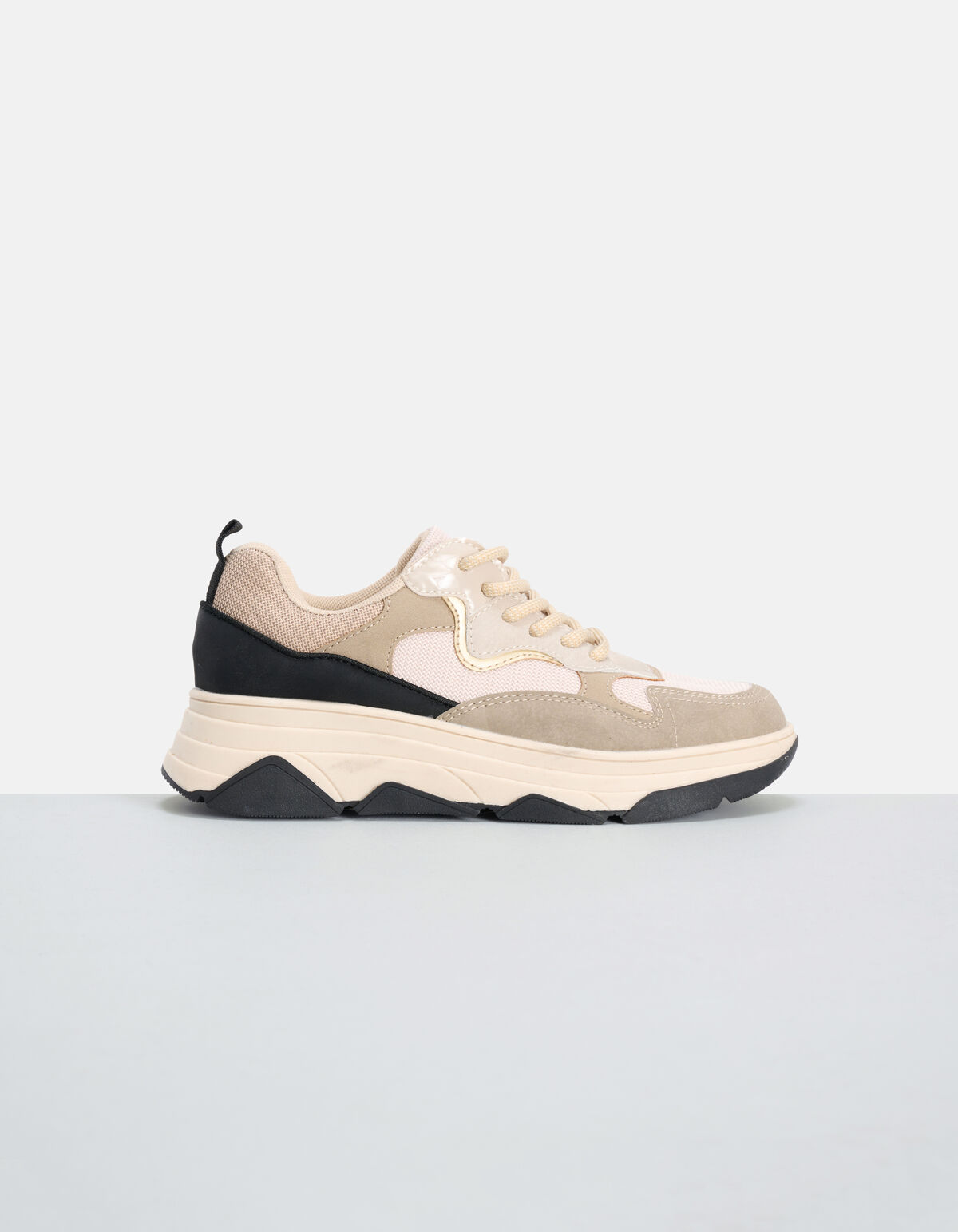 Lily Sneaker Beige SHOEBY SHOES