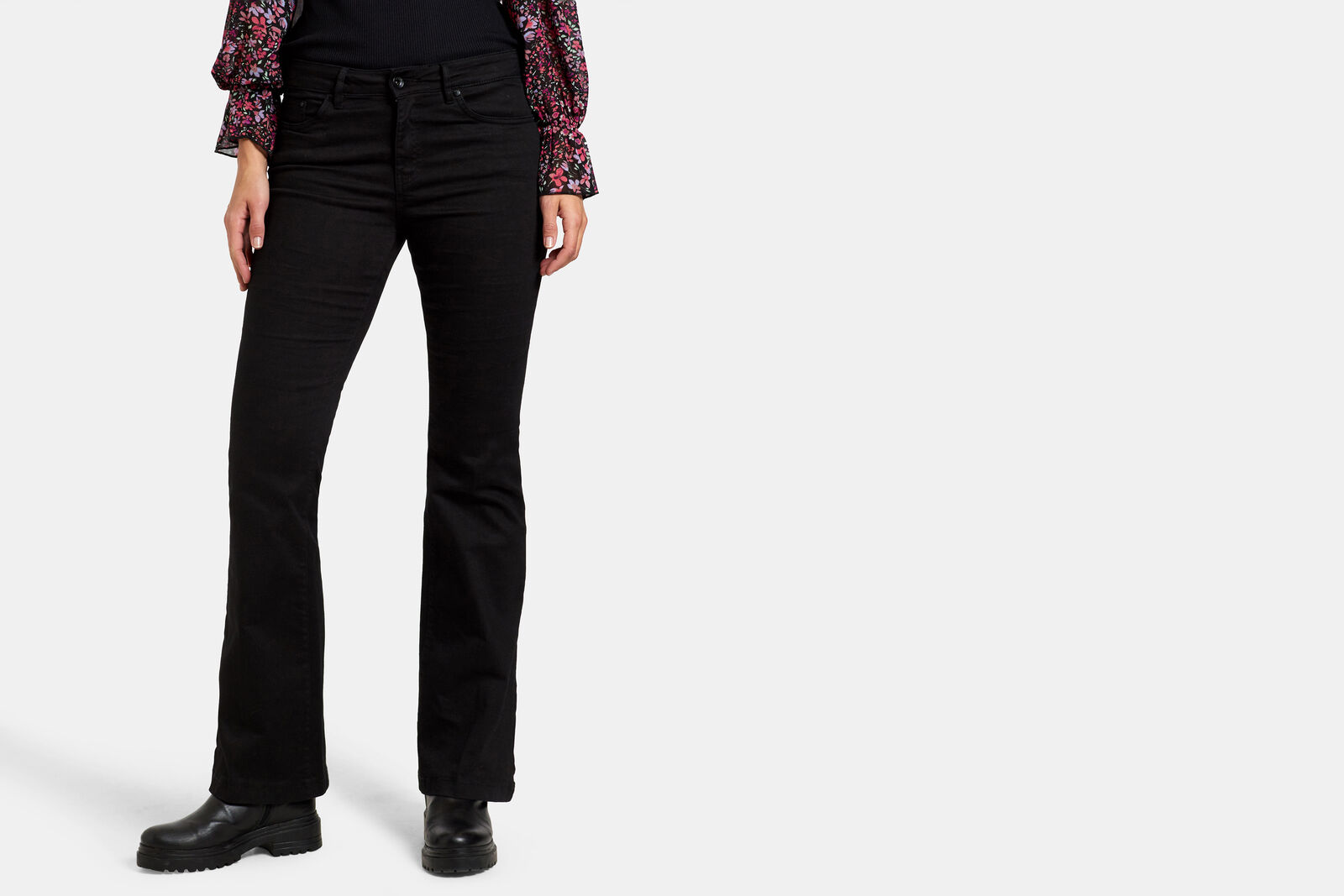 Susan Flared Jeans