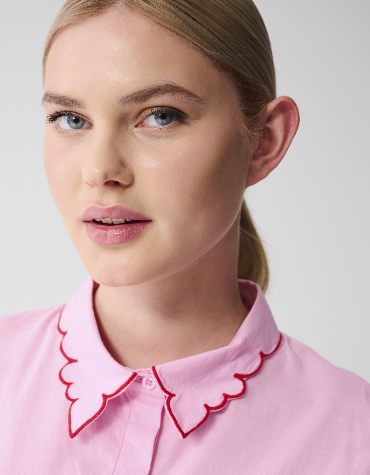 Embroidery Ruffle Top Roze SHOEBY WOMEN